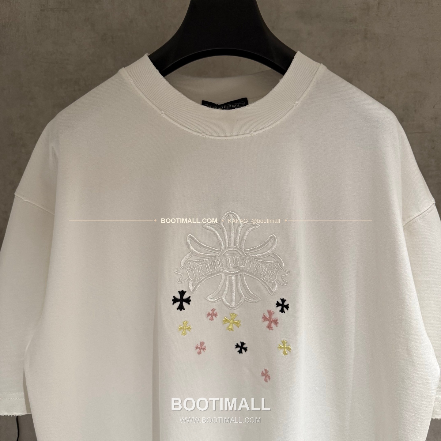 크롬하츠 2026SS 헤비코튼 자수 디스트로이드 루즈핏 블랙 반팔 티셔츠 Chrome Hearts 2026 SS Heavy Cotton Embroidered Distressed Loose Fit Black T-Shirt K192 3