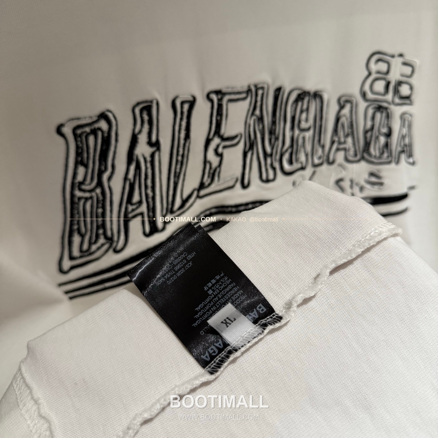 발렌시아가 2025SS 헤비코튼 자수 루즈핏 블랙 반팔 티셔츠 Balenciaga 2025 SS Heavy Cotton Embroidered Loose Fit Black T-Shirt K224 8