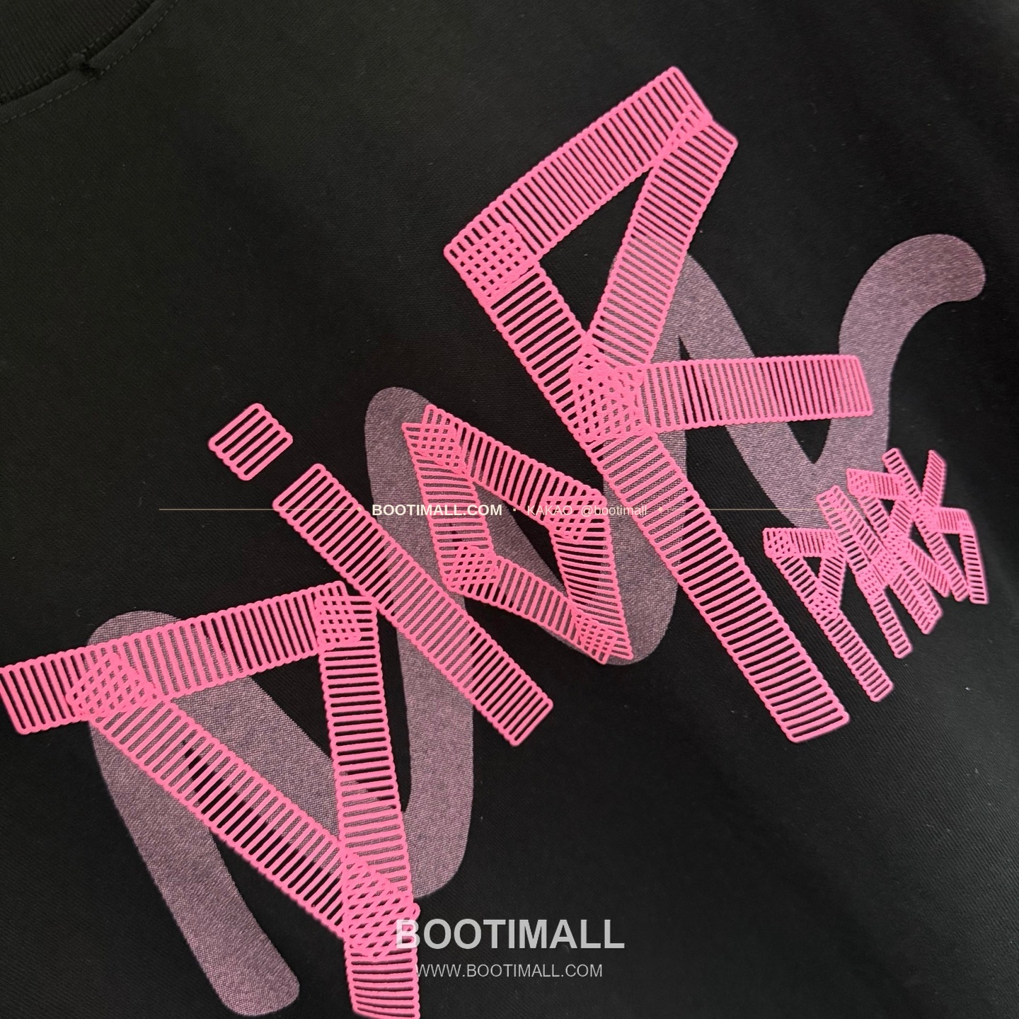 디올 2026SS 헤비코튼 입체자수 아플리케 루즈핏 블랙 반팔 티셔츠 Dior 2026 SS Heavy Cotton Embroidered Applique Loose Fit Black T-Shirt K227 6