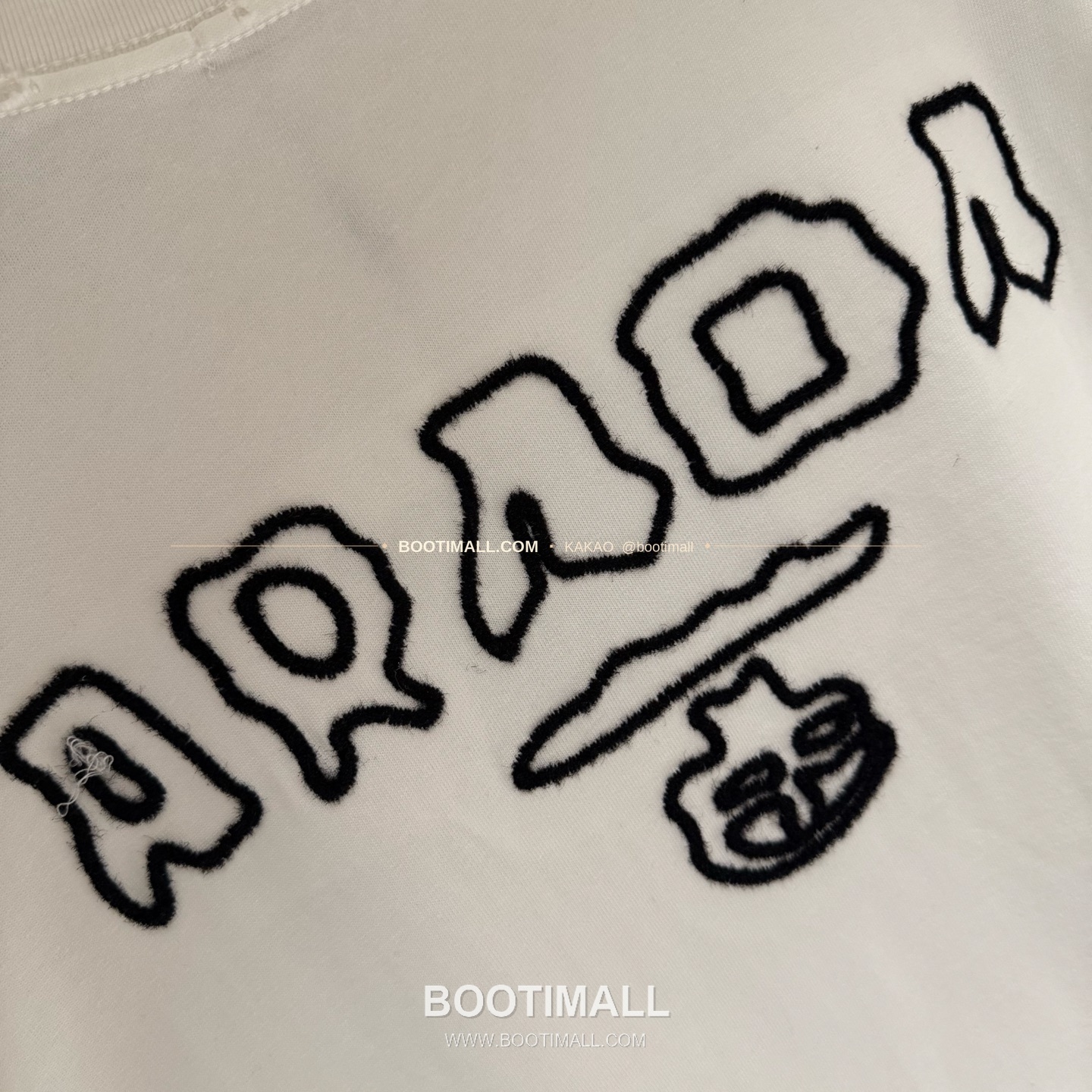 프라다 2026SS 헤비코튼 입체자수 아플리케 루즈핏 블랙 반팔 티셔츠 Prada 2026 SS Heavy Cotton Embroidered Applique Loose Fit Black T-Shirt K180 7