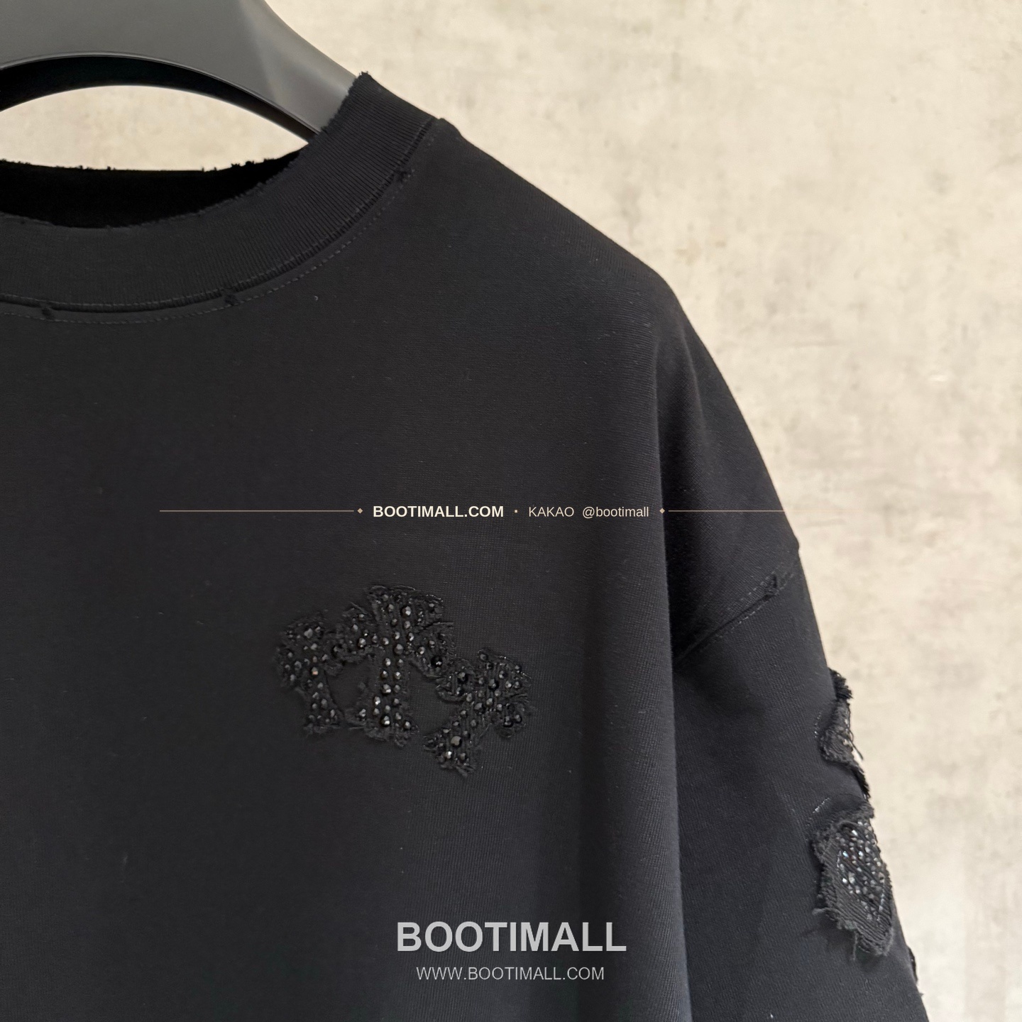 크롬하츠 2026SS 헤비코튼 핫픽스 자수 아플리케 루즈핏 블랙 반팔 티셔츠 Chrome Hearts 2026 SS Heavy Cotton Hotfix Embroidered Applique Loose Fit Black T-Shirt K207 6