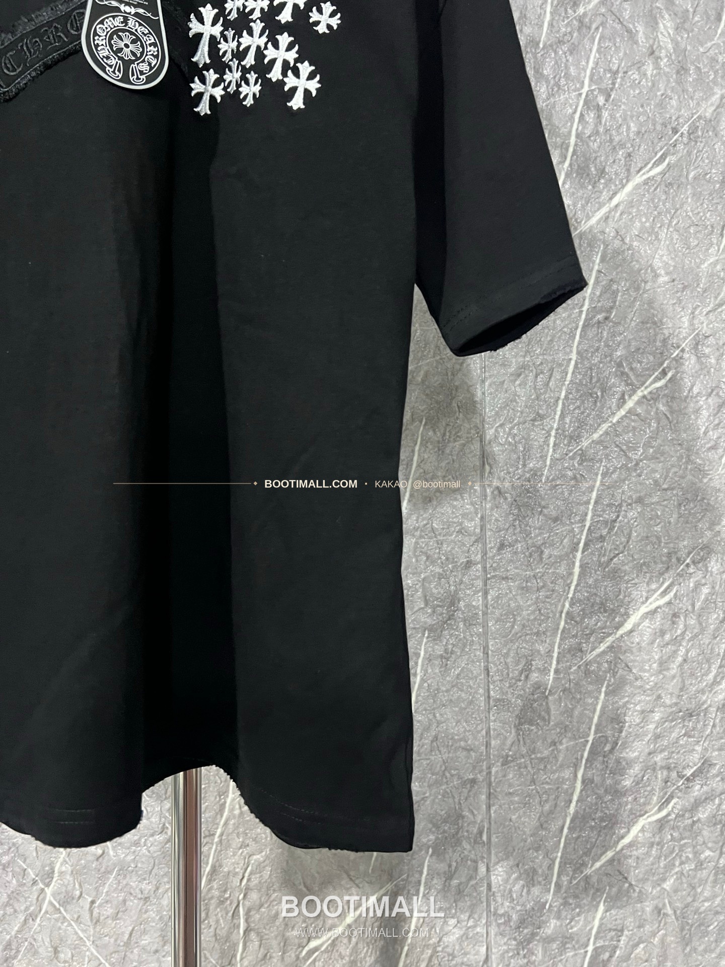 크롬하츠 헤비코튼 자수 디스트로이드 루즈핏 블랙 반팔 티셔츠 Chrome Hearts Heavy Cotton Embroidered Distressed Loose Fit Black T-Shirt CH005 3