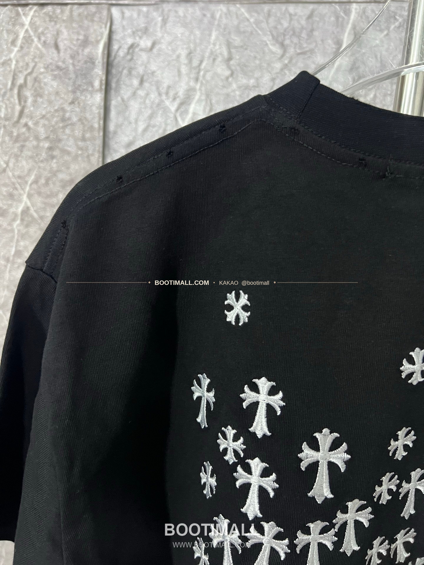 크롬하츠 헤비코튼 자수 디스트로이드 루즈핏 블랙 반팔 티셔츠 Chrome Hearts Heavy Cotton Embroidered Distressed Loose Fit Black T-Shirt CH005 5