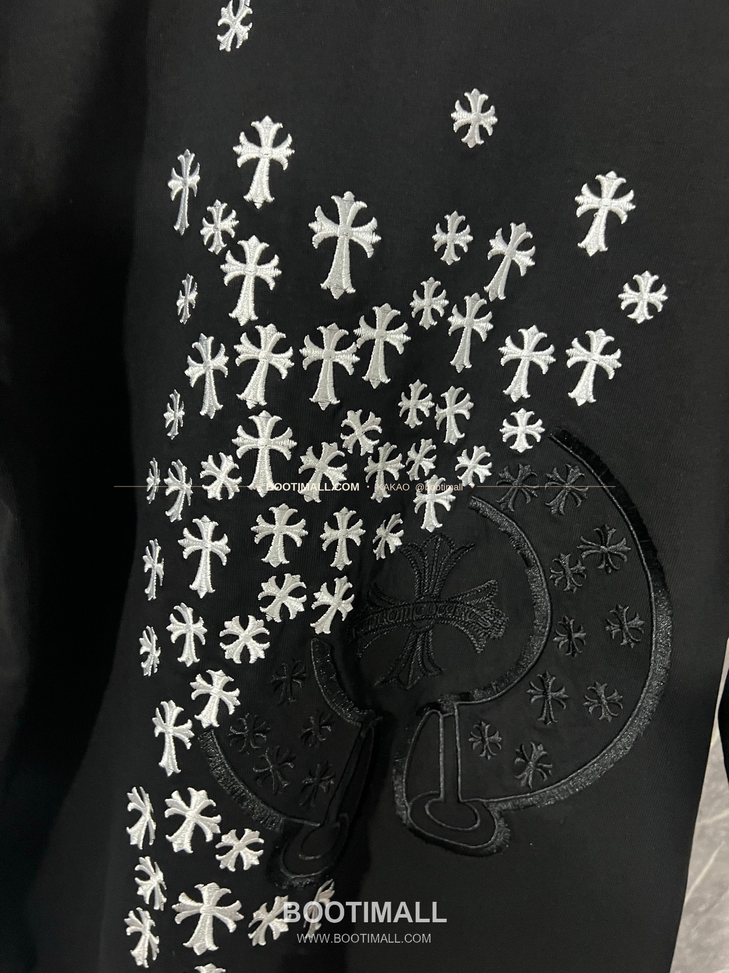 크롬하츠 헤비코튼 자수 디스트로이드 루즈핏 블랙 반팔 티셔츠 Chrome Hearts Heavy Cotton Embroidered Distressed Loose Fit Black T-Shirt CH005 6