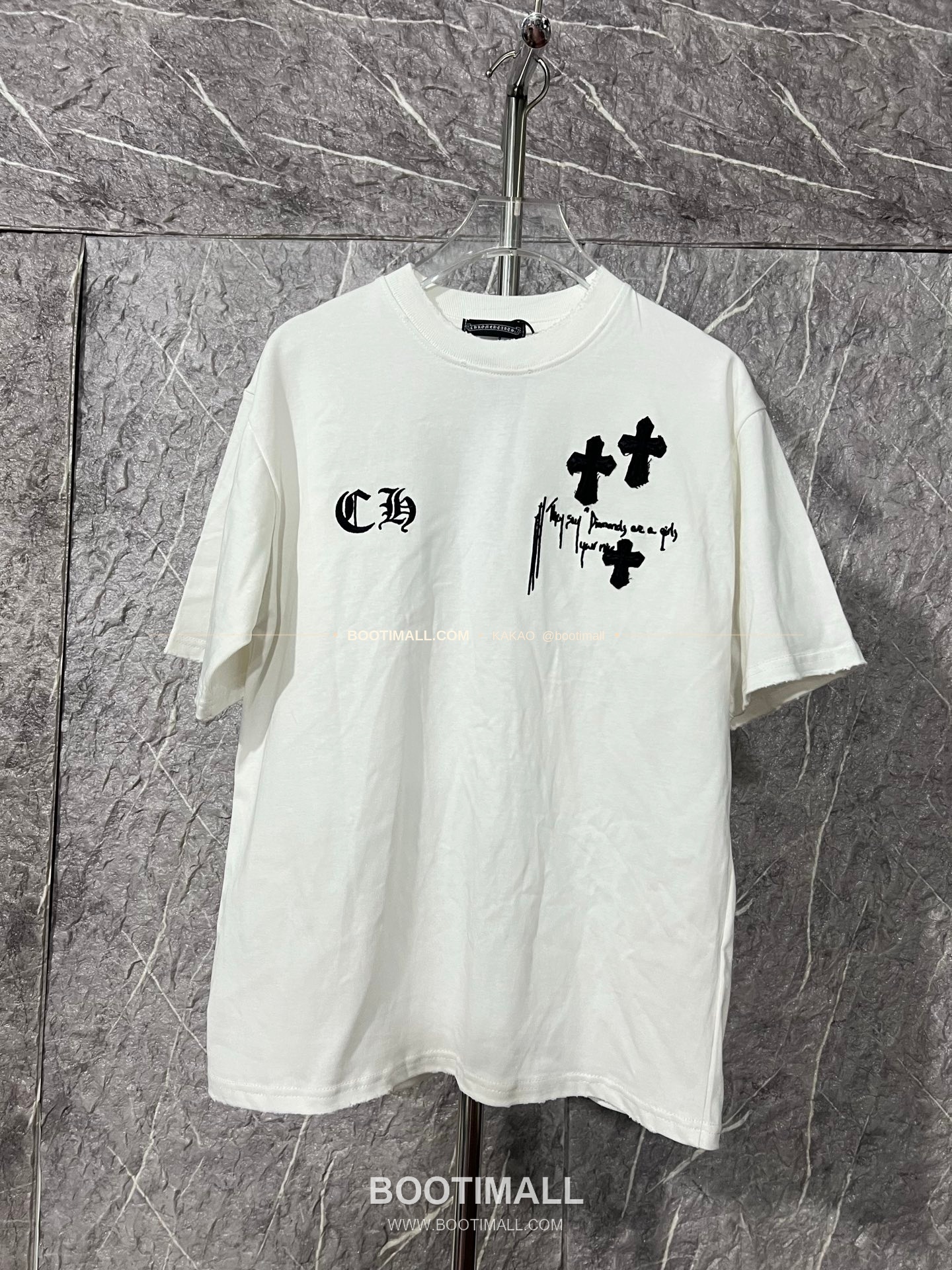 크롬하츠 헤비코튼 자수 디스트로이드 루즈핏 블랙 반팔 티셔츠 Chrome Hearts Heavy Cotton Embroidered Distressed Loose Fit Black T-Shirt CH002 1