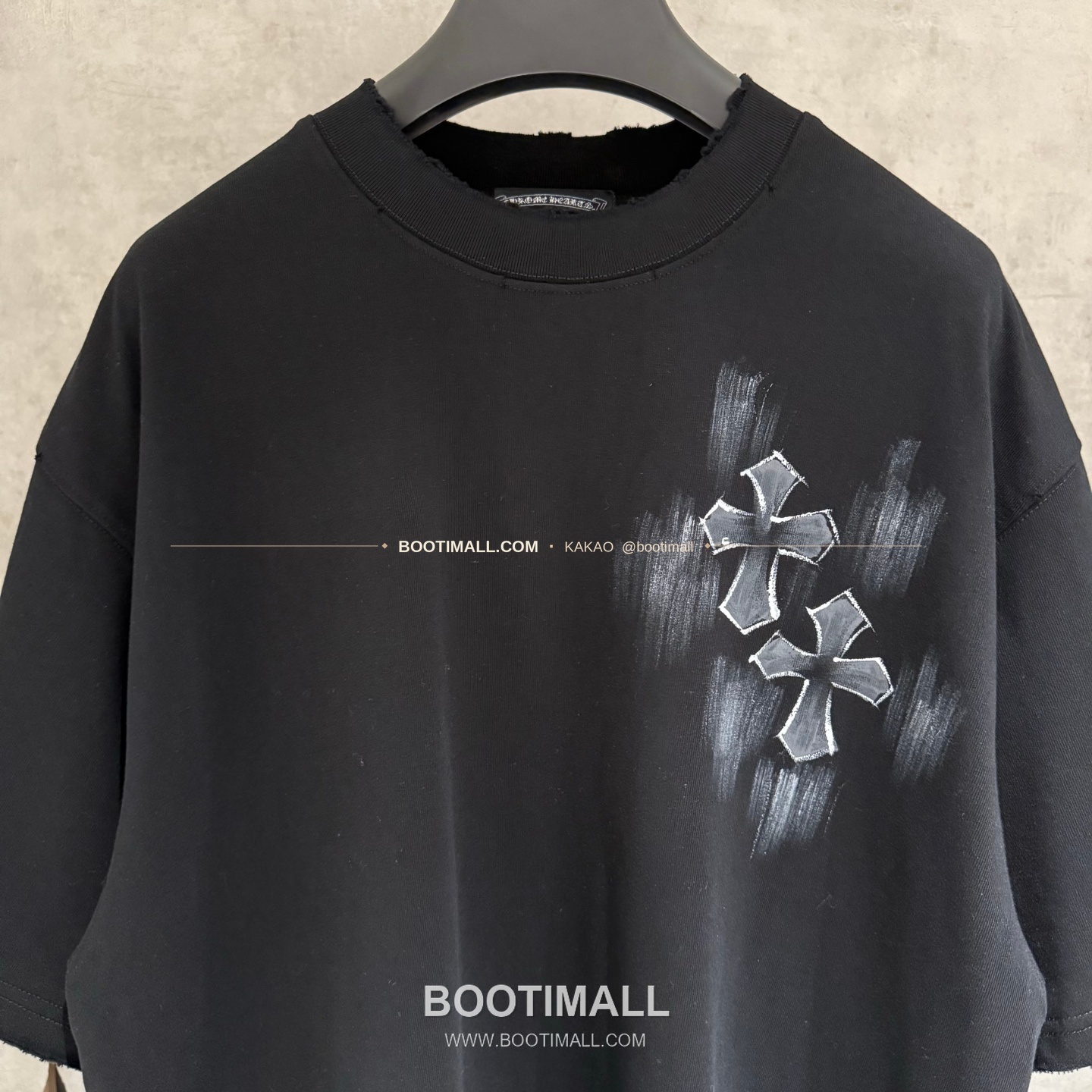 크롬하츠 2026SS 헤비코튼 핸드페인팅 디스트로이드 루즈핏 블랙 반팔 티셔츠 Chrome Hearts 2026 SS Heavy Cotton Hand Painted Distressed Loose Fit Black T-Shirt K600 3