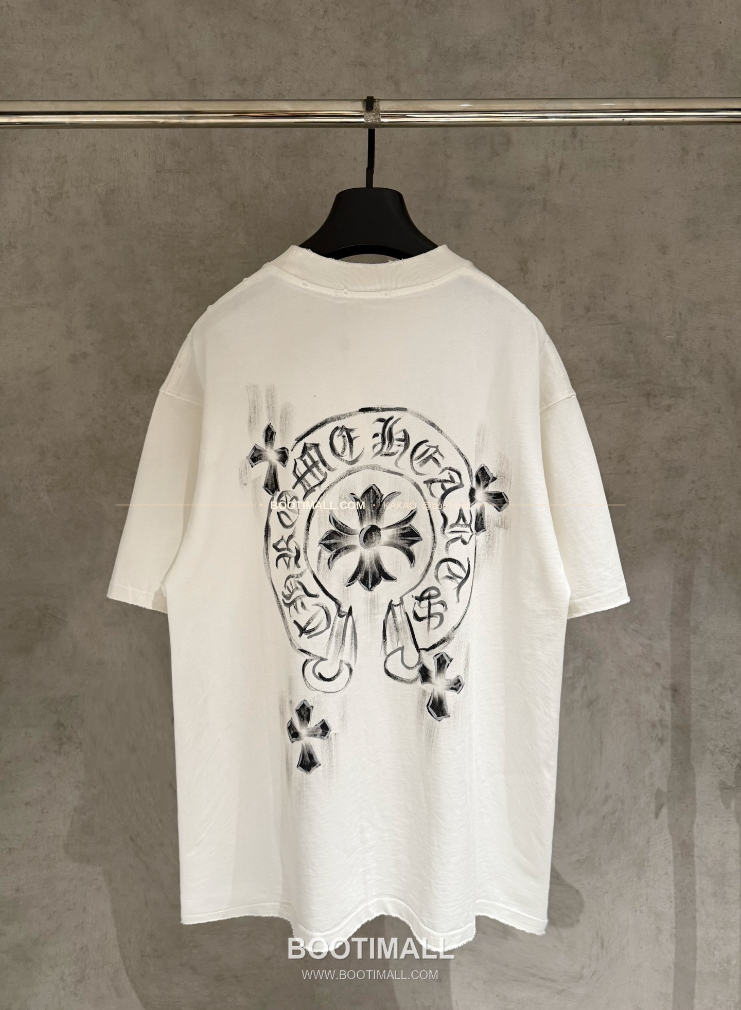 크롬하츠 2026SS 헤비코튼 핸드페인팅 디스트로이드 루즈핏 블랙 반팔 티셔츠 Chrome Hearts 2026 SS Heavy Cotton Hand Painted Distressed Loose Fit Black T-Shirt K600 1