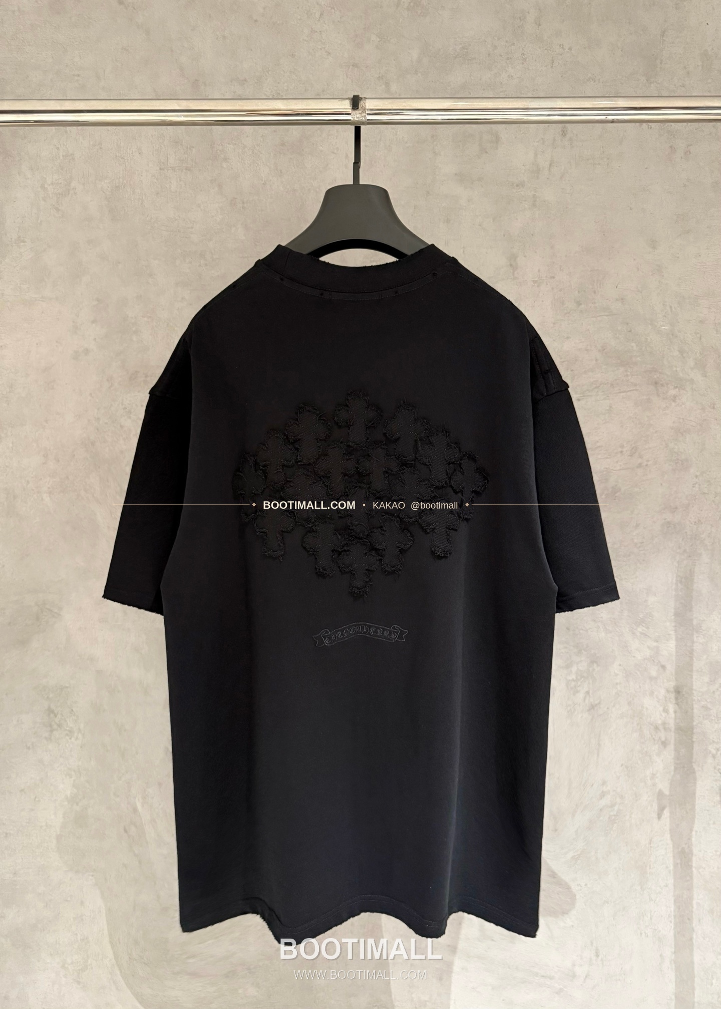 크롬하츠 2026SS 헤비코튼 자수 디스트로이드 루즈핏 블랙 반팔 티셔츠 Chrome Hearts 2026 SS Heavy Cotton Embroidered Distressed Loose Fit Black T-Shirt K209 2