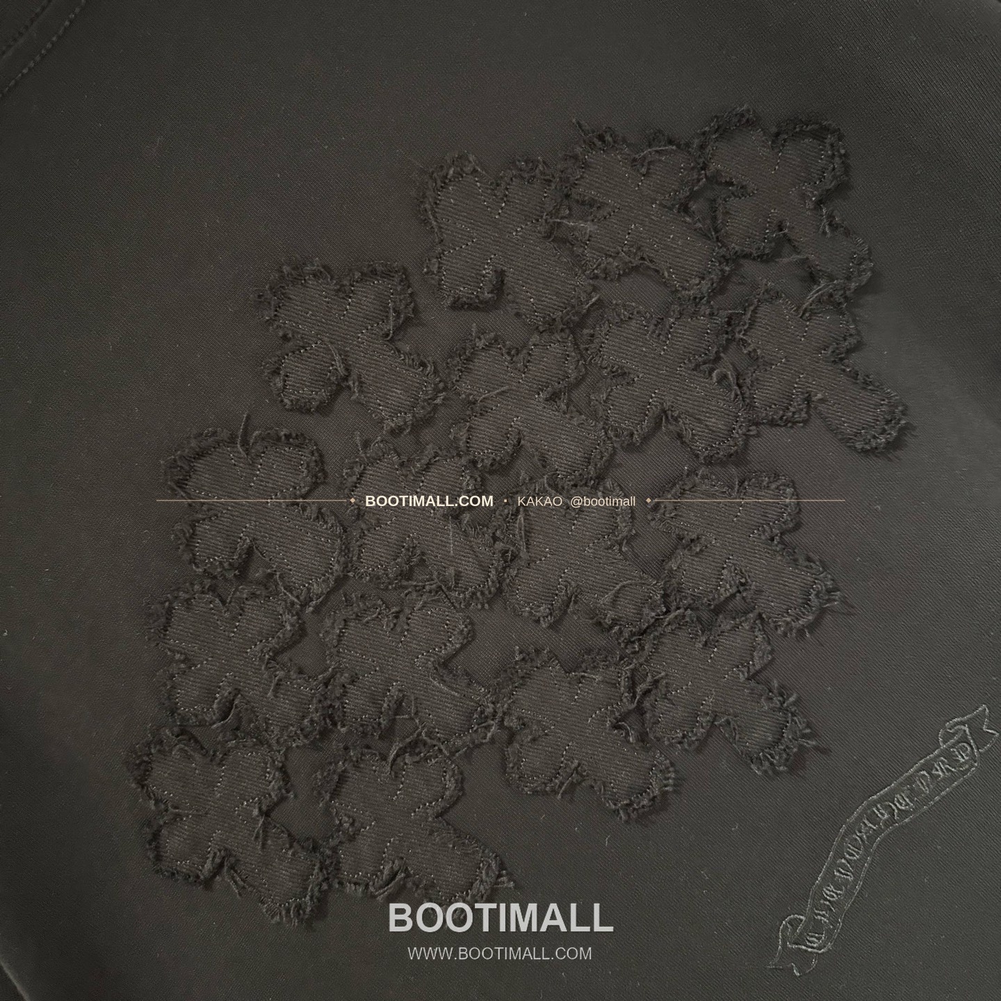 크롬하츠 2026SS 헤비코튼 자수 디스트로이드 루즈핏 블랙 반팔 티셔츠 Chrome Hearts 2026 SS Heavy Cotton Embroidered Distressed Loose Fit Black T-Shirt K209 7