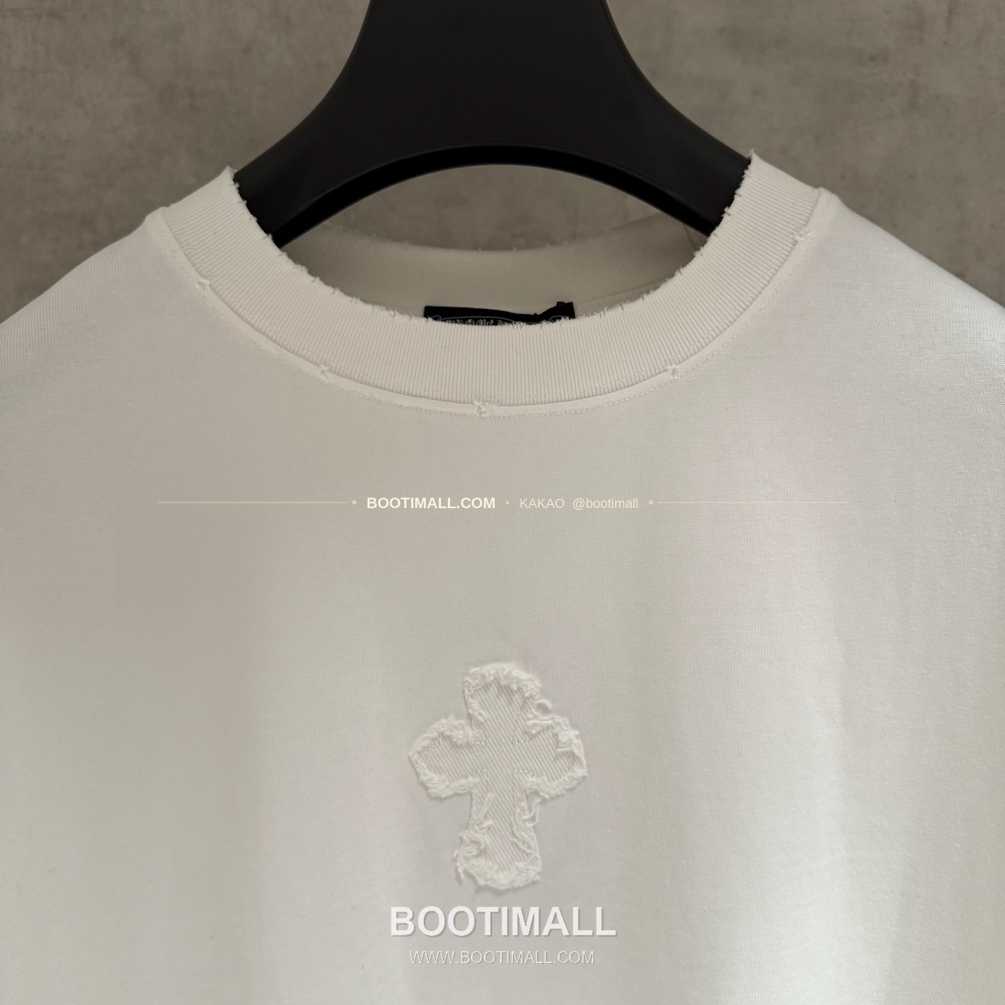 크롬하츠 2026SS 헤비코튼 자수 디스트로이드 루즈핏 블랙 반팔 티셔츠 Chrome Hearts 2026 SS Heavy Cotton Embroidered Distressed Loose Fit Black T-Shirt K209 6