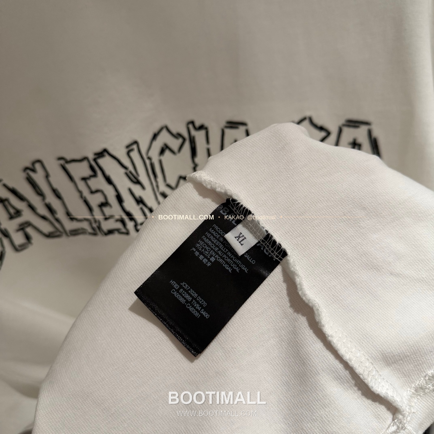 발렌시아가 2025SS 헤비코튼 자수 루즈핏 블랙 반팔 티셔츠 Balenciaga 2025 SS Heavy Cotton Embroidered Loose Fit Black T-Shirt K228 8