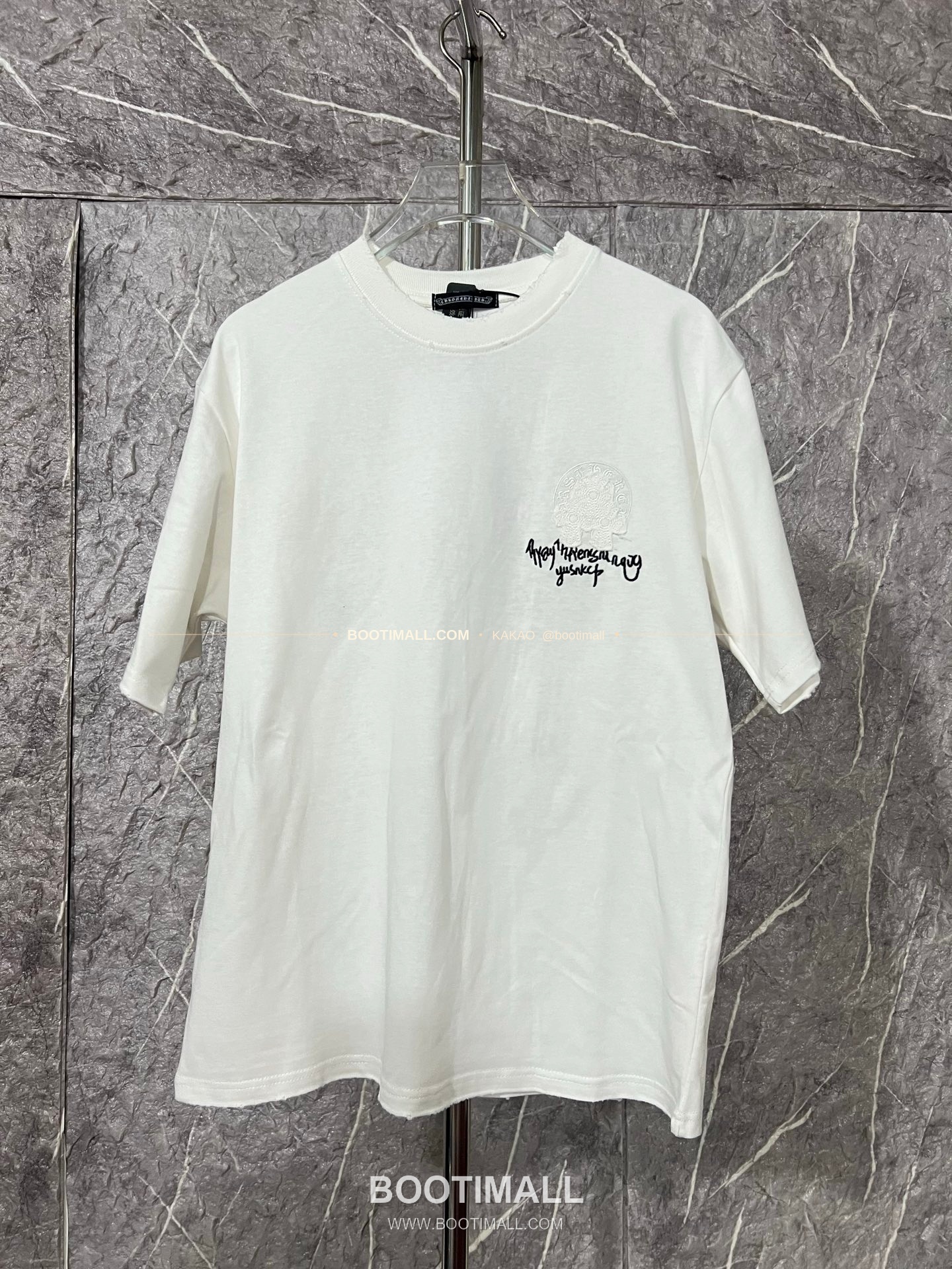 크롬하츠 헤비코튼 자수 디스트로이드 루즈핏 블랙 반팔 티셔츠 Chrome Hearts Heavy Cotton Embroidered Distressed Loose Fit Black T-Shirt CH001 1