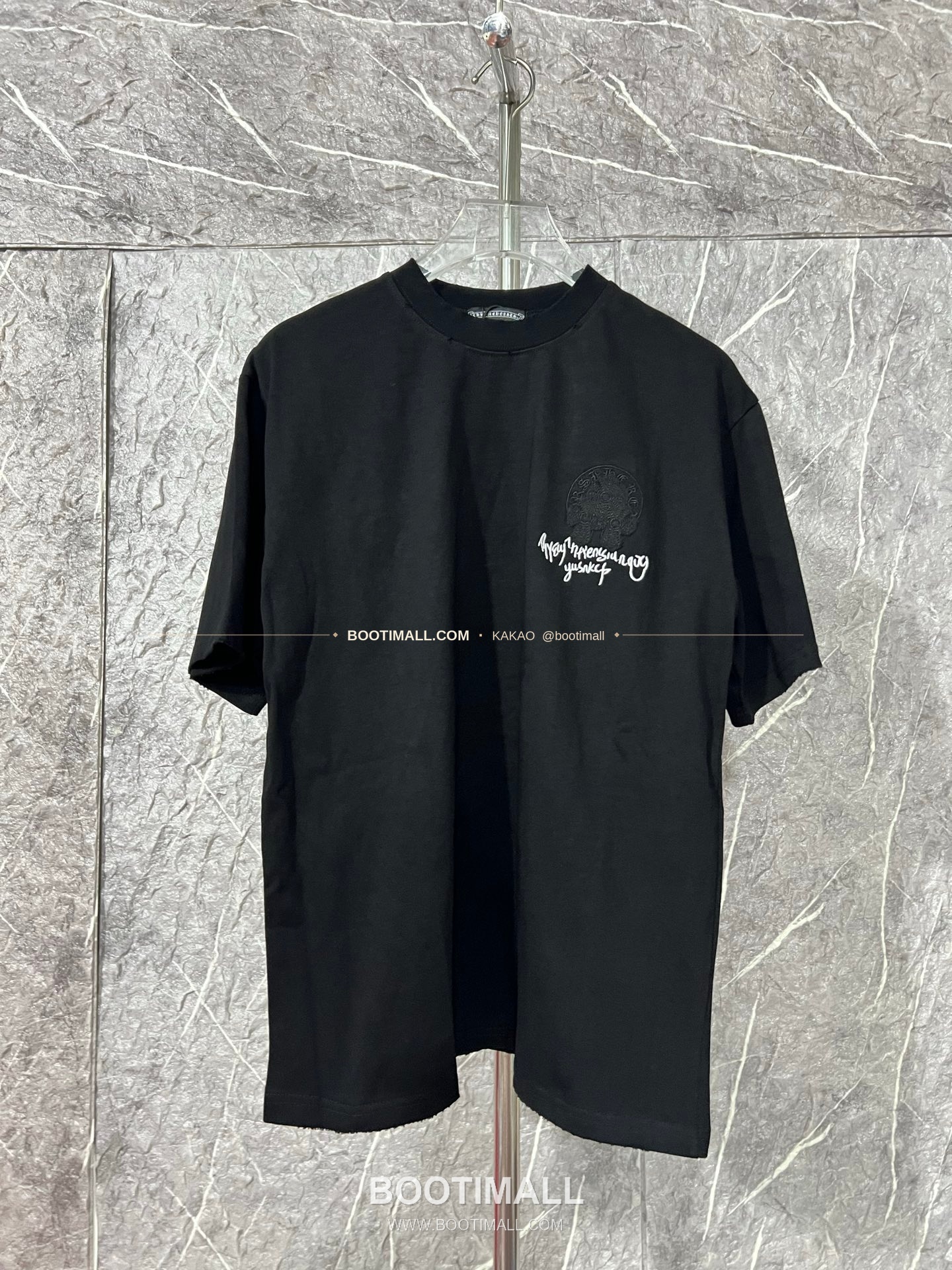 크롬하츠 헤비코튼 자수 디스트로이드 루즈핏 블랙 반팔 티셔츠 Chrome Hearts Heavy Cotton Embroidered Distressed Loose Fit Black T-Shirt CH001 1