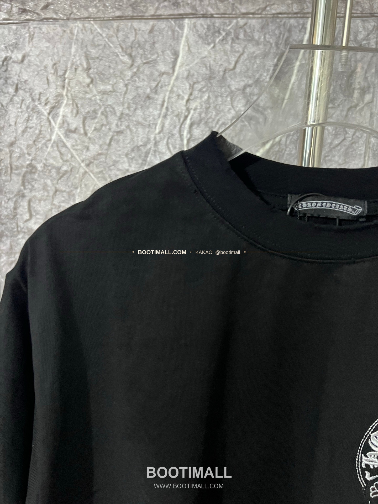 크롬하츠 헤비코튼 자수 디스트로이드 루즈핏 블랙 반팔 티셔츠 Chrome Hearts Heavy Cotton Embroidered Distressed Loose Fit Black T-Shirt CH007 2