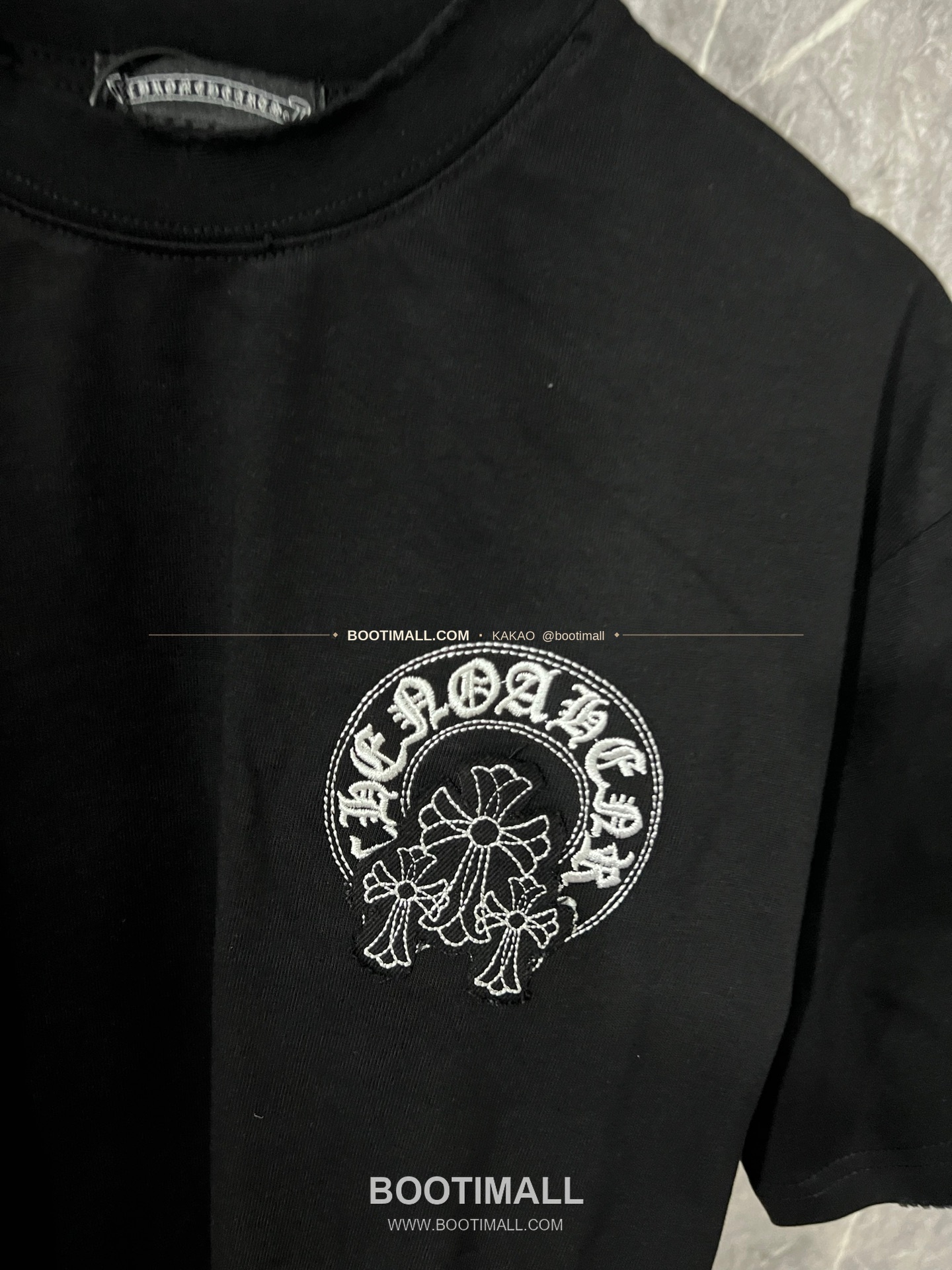 크롬하츠 헤비코튼 자수 디스트로이드 루즈핏 블랙 반팔 티셔츠 Chrome Hearts Heavy Cotton Embroidered Distressed Loose Fit Black T-Shirt CH007 3