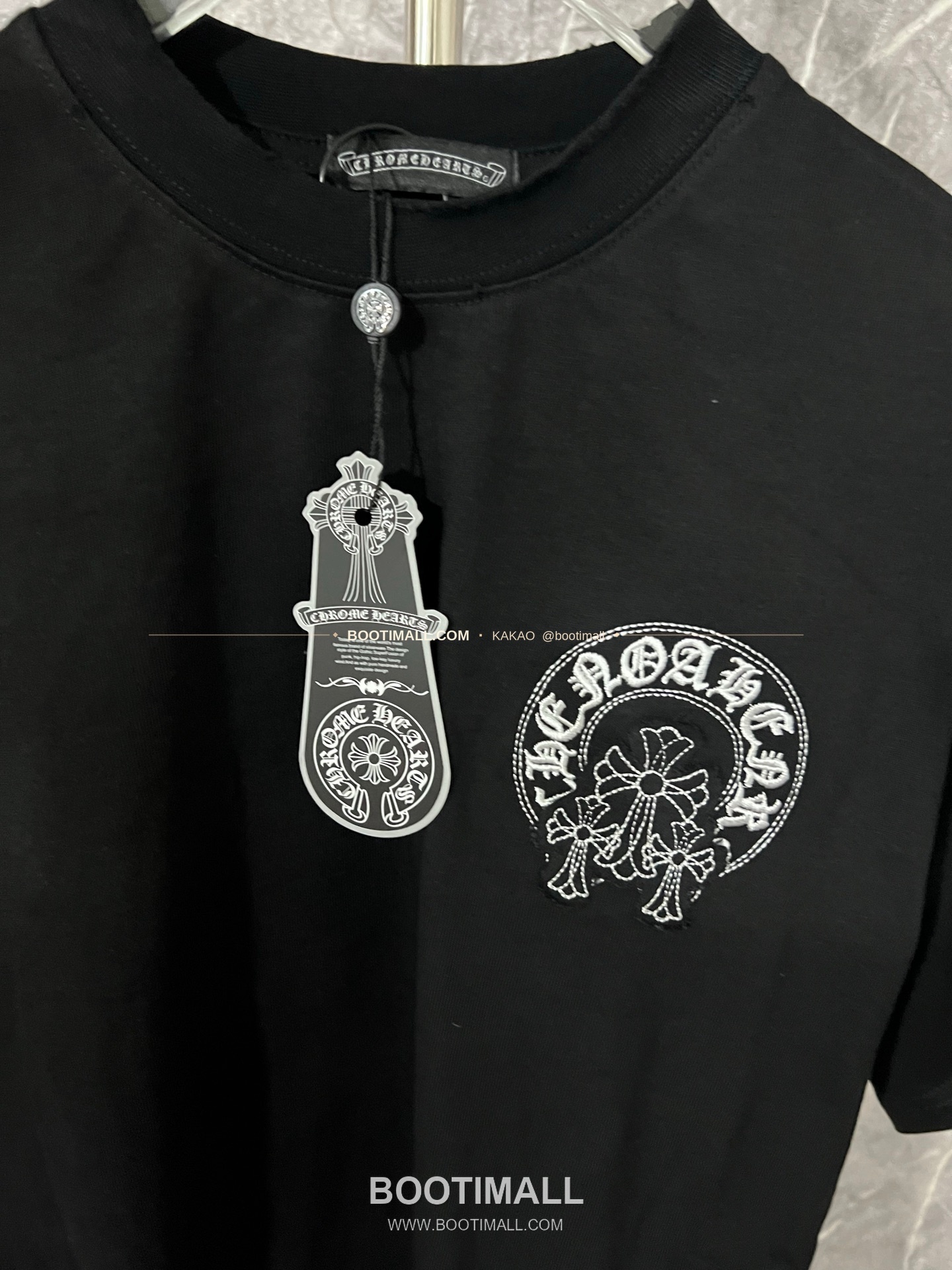 크롬하츠 헤비코튼 자수 디스트로이드 루즈핏 블랙 반팔 티셔츠 Chrome Hearts Heavy Cotton Embroidered Distressed Loose Fit Black T-Shirt CH007 4