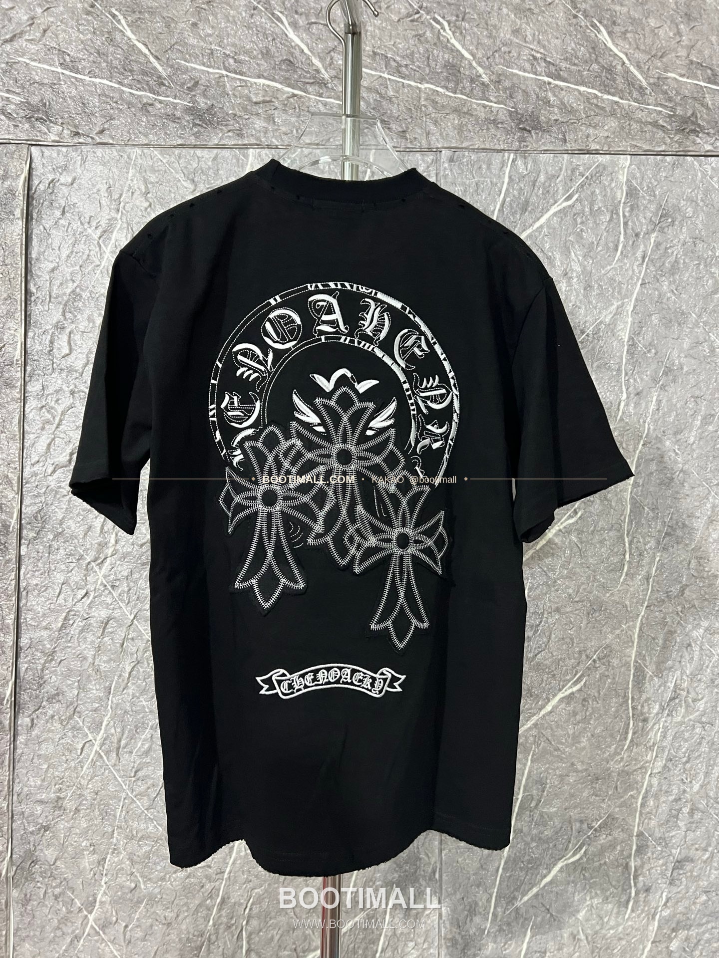 크롬하츠 헤비코튼 자수 디스트로이드 루즈핏 블랙 반팔 티셔츠 Chrome Hearts Heavy Cotton Embroidered Distressed Loose Fit Black T-Shirt CH007 6