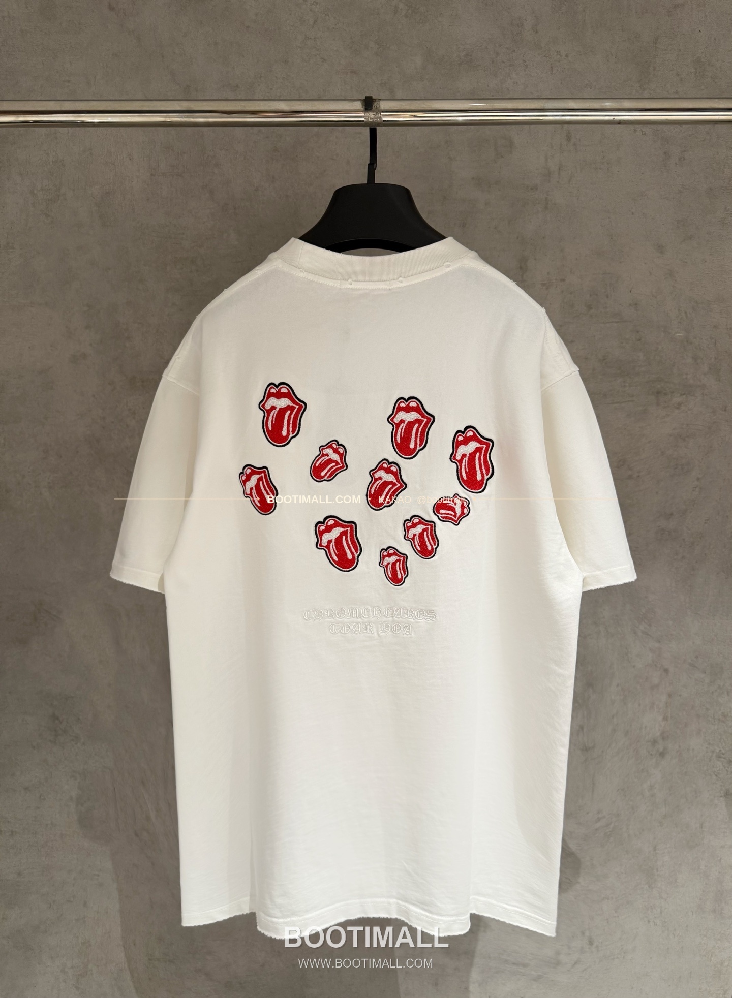 크롬하츠 2026SS 헤비코튼 자수 디스트로이드 루즈핏 블랙 반팔 티셔츠 Chrome Hearts 2026 SS Heavy Cotton Embroidered Distressed Loose Fit Black T-Shirt K241 2