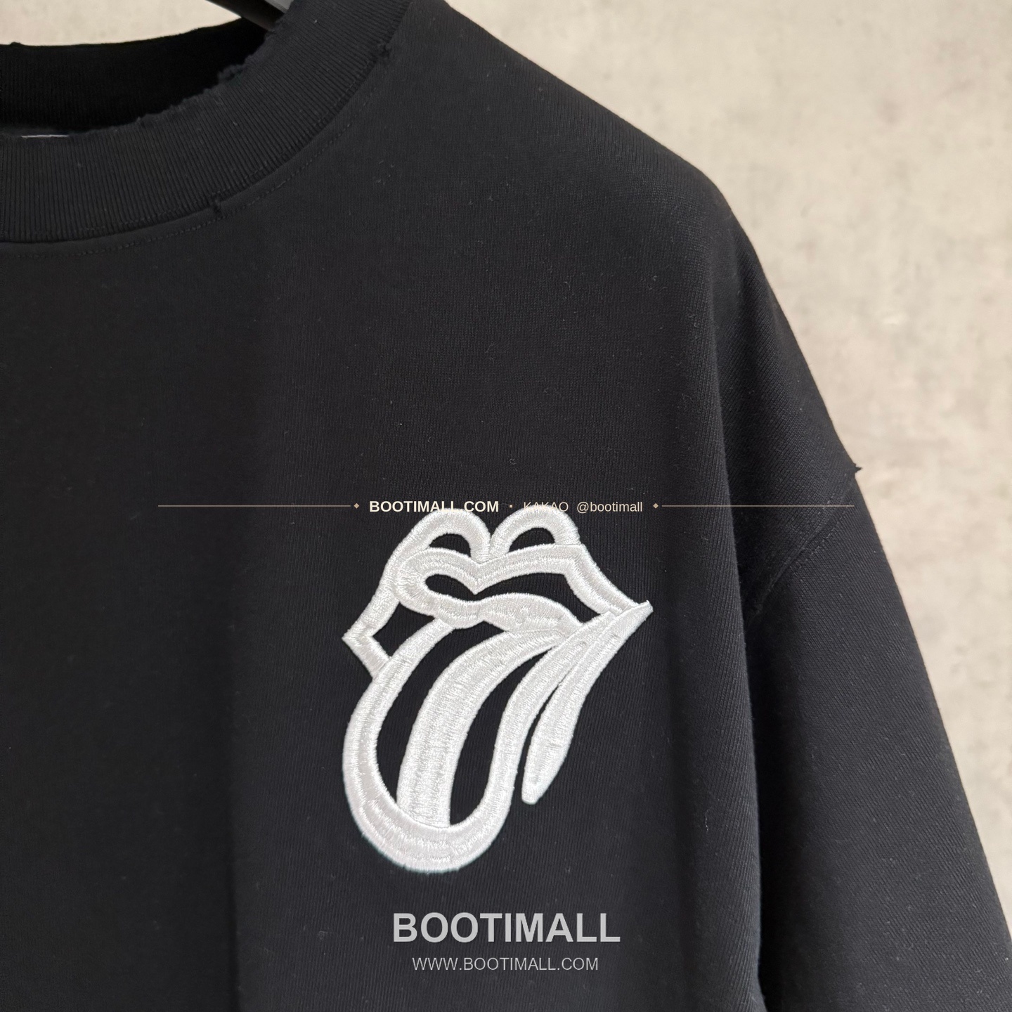 크롬하츠 2026SS 헤비코튼 자수 디스트로이드 루즈핏 블랙 반팔 티셔츠 Chrome Hearts 2026 SS Heavy Cotton Embroidered Distressed Loose Fit Black T-Shirt K233 6