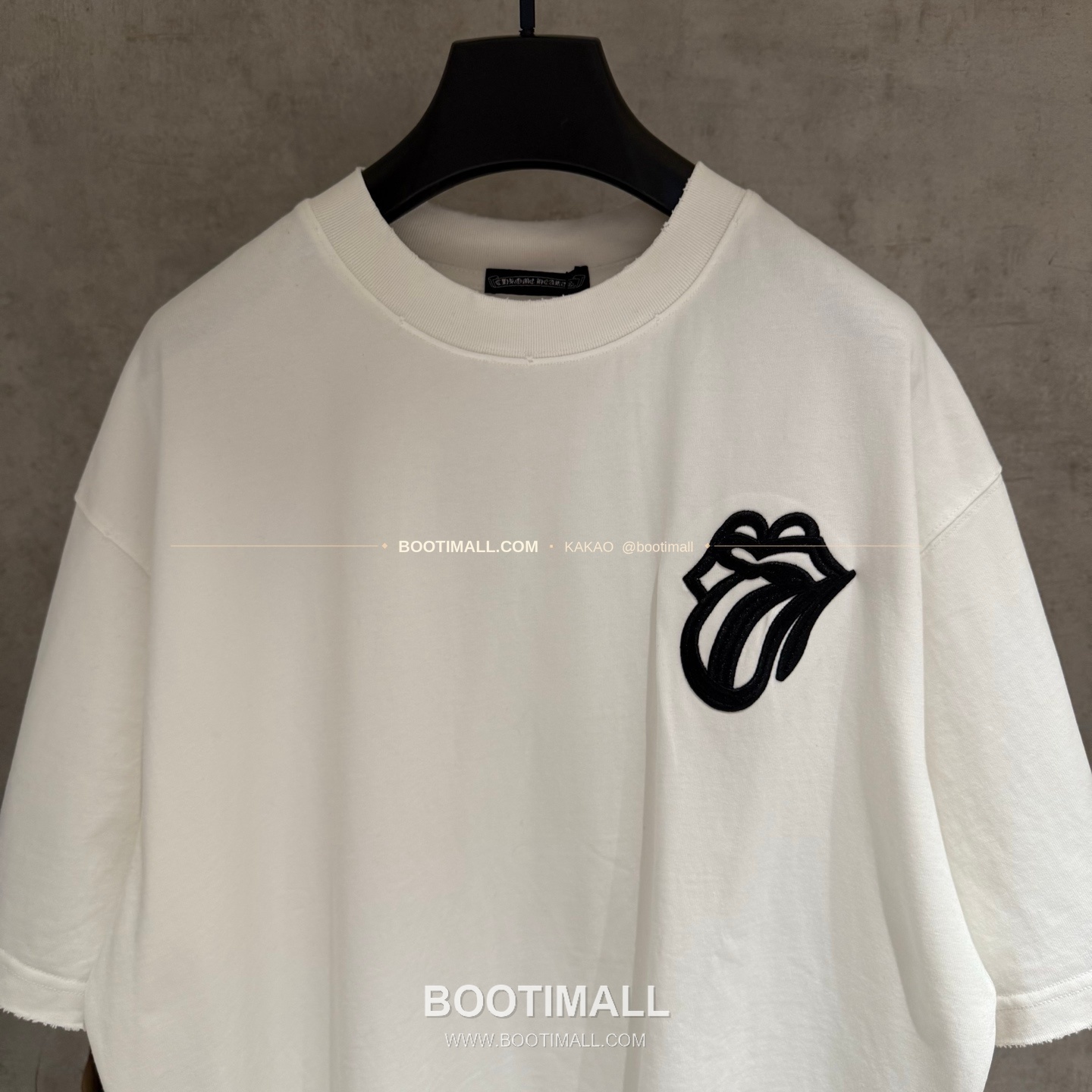 크롬하츠 2026SS 헤비코튼 자수 디스트로이드 루즈핏 블랙 반팔 티셔츠 Chrome Hearts 2026 SS Heavy Cotton Embroidered Distressed Loose Fit Black T-Shirt K233 3