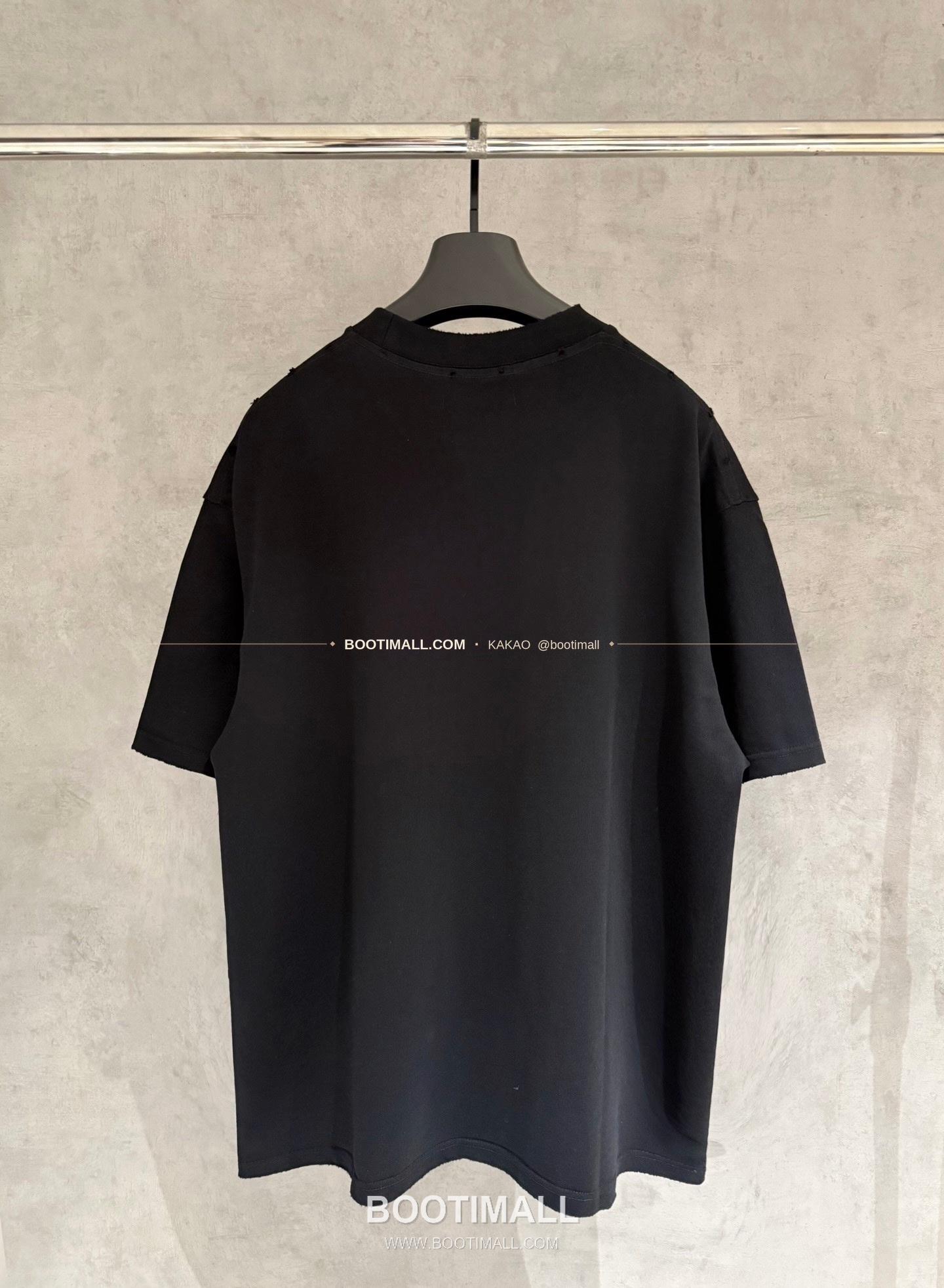 크롬하츠 2026SS 헤비코튼 자수 디스트로이드 루즈핏 블랙 반팔 티셔츠 Chrome Hearts 2026 SS Heavy Cotton Embroidered Distressed Loose Fit Black T-Shirt K235 2