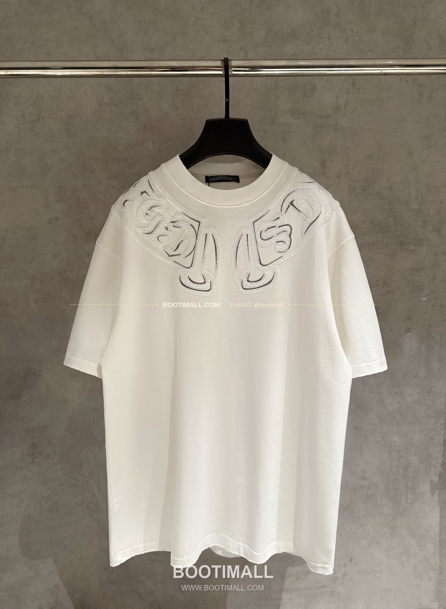 크롬하츠 2026SS 헤비코튼 자수 디스트로이드 루즈핏 블랙 반팔 티셔츠 Chrome Hearts 2026 SS Heavy Cotton Embroidered Distressed Loose Fit Black T-Shirt K235 1