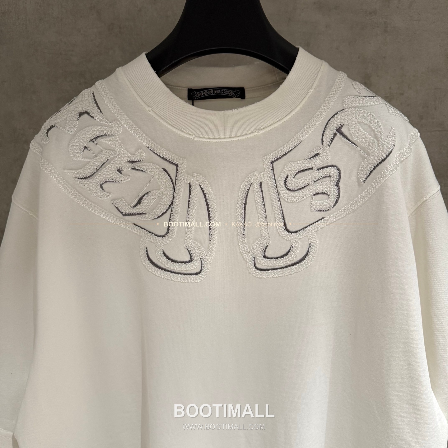 크롬하츠 2026SS 헤비코튼 자수 디스트로이드 루즈핏 블랙 반팔 티셔츠 Chrome Hearts 2026 SS Heavy Cotton Embroidered Distressed Loose Fit Black T-Shirt K235 3