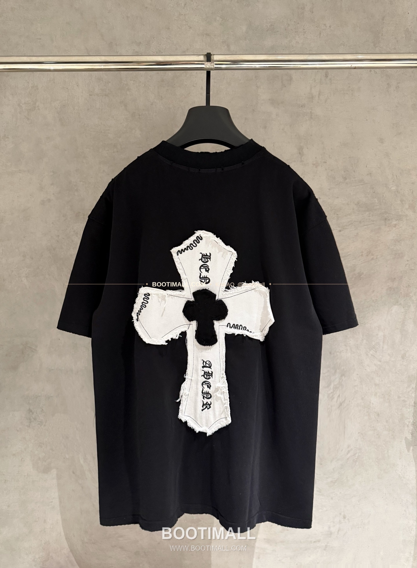 크롬하츠 2026SS 헤비코튼 자수 디스트로이드 루즈핏 블랙 반팔 티셔츠 Chrome Hearts 2026 SS Heavy Cotton Embroidered Distressed Loose Fit Black T-Shirt K194 2