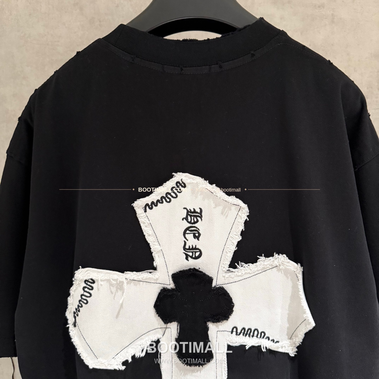 크롬하츠 2026SS 헤비코튼 자수 디스트로이드 루즈핏 블랙 반팔 티셔츠 Chrome Hearts 2026 SS Heavy Cotton Embroidered Distressed Loose Fit Black T-Shirt K194 4