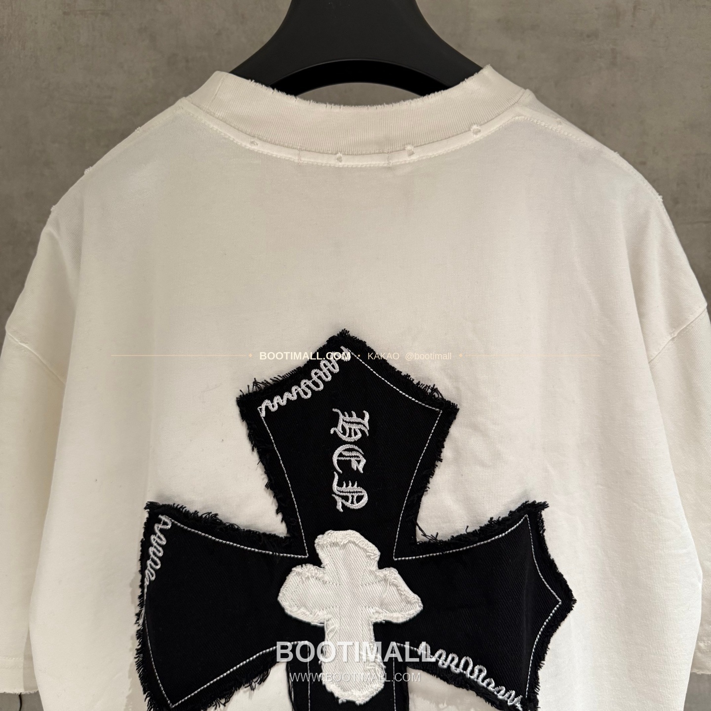 크롬하츠 2026SS 헤비코튼 자수 디스트로이드 루즈핏 블랙 반팔 티셔츠 Chrome Hearts 2026 SS Heavy Cotton Embroidered Distressed Loose Fit Black T-Shirt K194 4