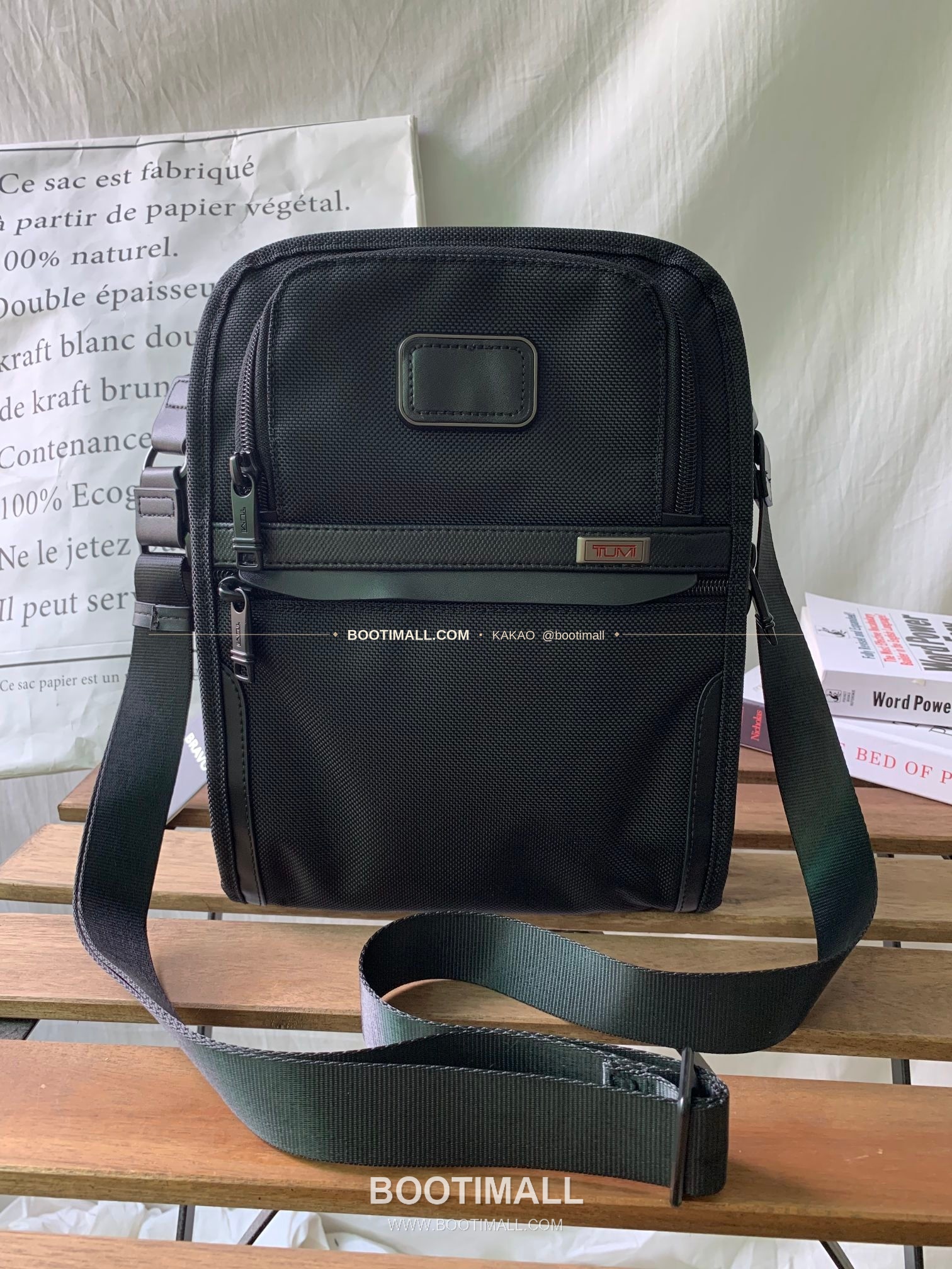 투미 알파3 나일론 멀티포켓 블랙 크로스백 Tumi Alpha 3 Nylon Multi Pocket Black Crossbody Bag 30cm 1