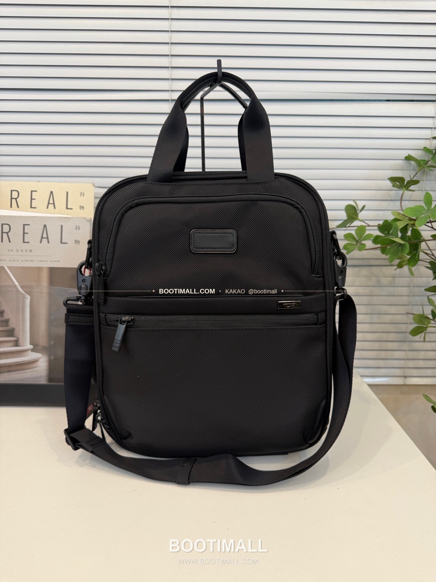 투미 알파4 FXT 나일론 멀티포켓 블랙 백팩 Tumi Alpha 4 FXT Nylon Multi Pocket Black Backpack 35.5cm 1