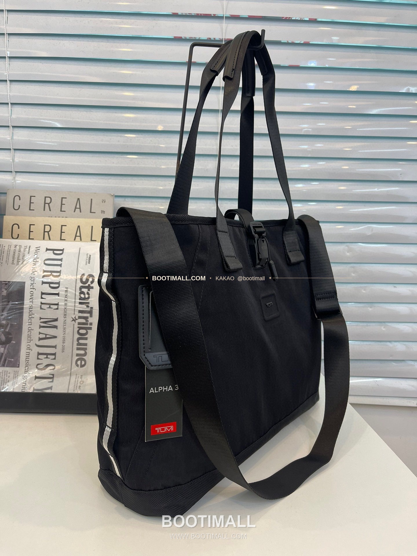 투미 알파브라보 나일론 멀티포켓 블랙 토트백 Tumi Alpha Bravo Nylon Multi Pocket Black Tote Bag 44cm 3