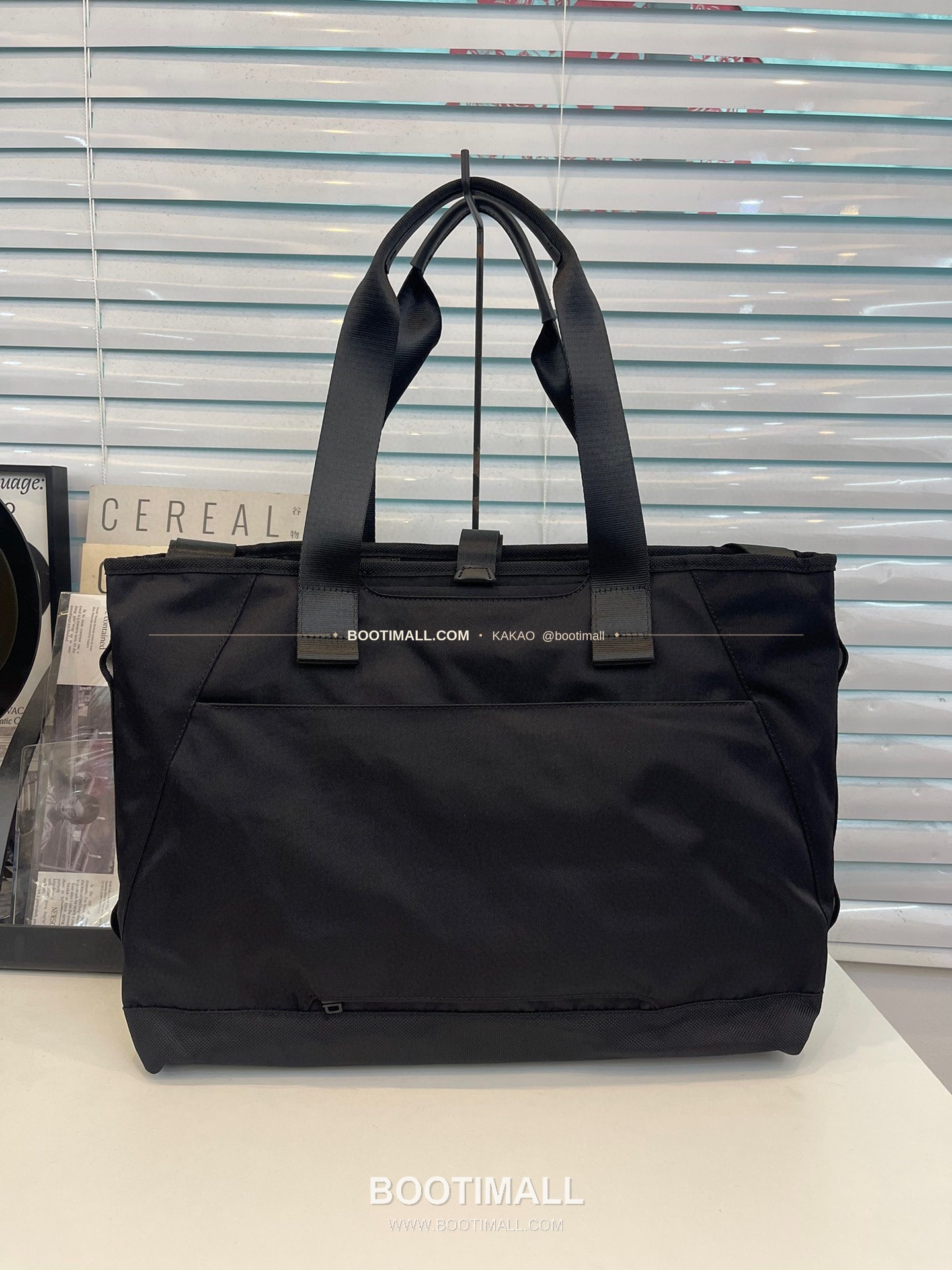 투미 알파브라보 나일론 멀티포켓 블랙 토트백 Tumi Alpha Bravo Nylon Multi Pocket Black Tote Bag 44cm 7