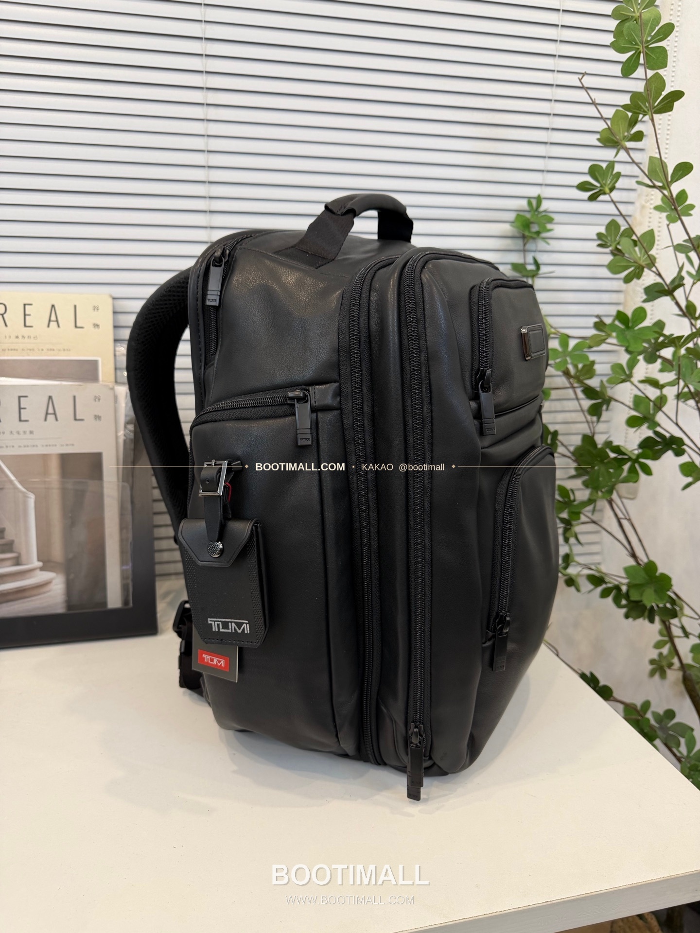 투미 알파4 FXT 나일론 멀티포켓 블랙 백팩 Tumi Alpha 4 FXT Nylon Multi Pocket Black Backpack 2603589D4 43cm 2