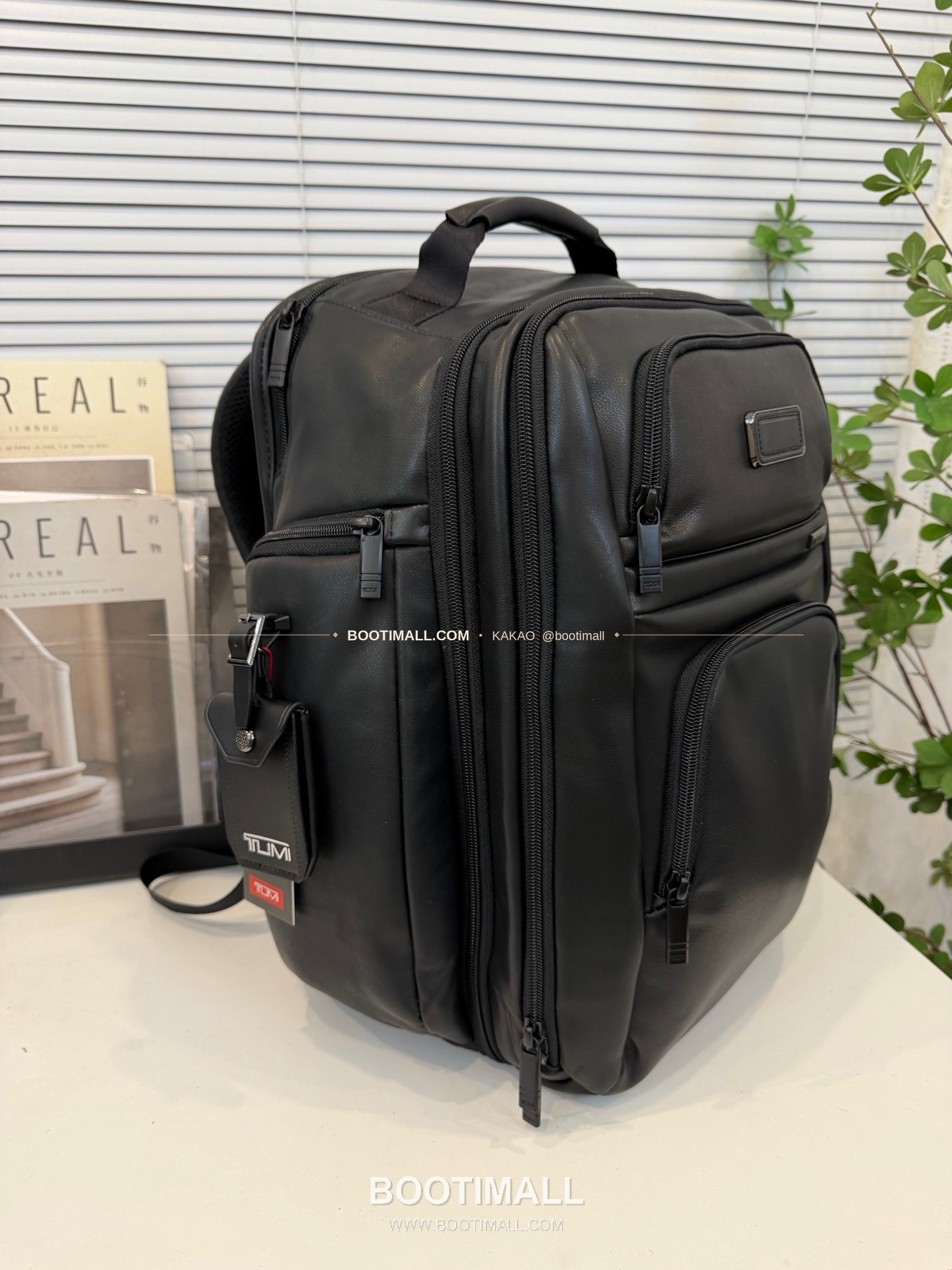 투미 알파4 FXT 나일론 멀티포켓 블랙 백팩 Tumi Alpha 4 FXT Nylon Multi Pocket Black Backpack 2603589D4 43cm 4
