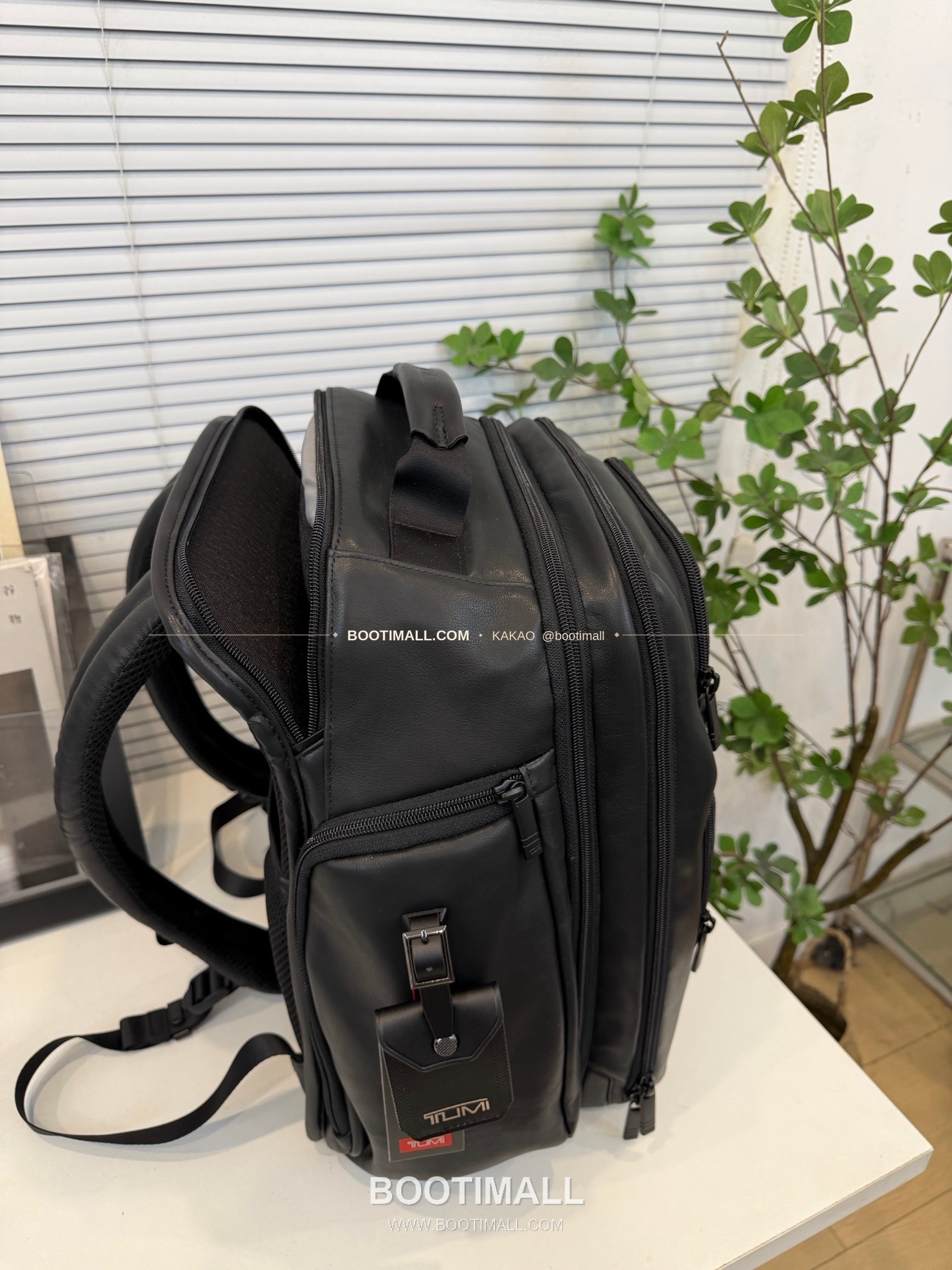 투미 알파4 FXT 나일론 멀티포켓 블랙 백팩 Tumi Alpha 4 FXT Nylon Multi Pocket Black Backpack 2603589D4 43cm 5