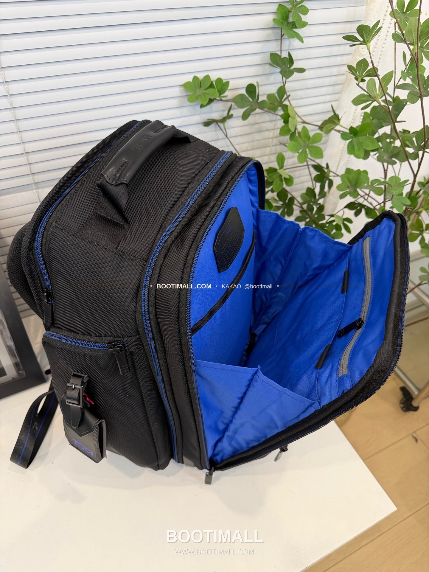 투미 알파4 FXT 나일론 멀티포켓 블랙 백팩 Tumi Alpha 4 FXT Nylon Multi Pocket Black Backpack 2603589D4 43cm 4