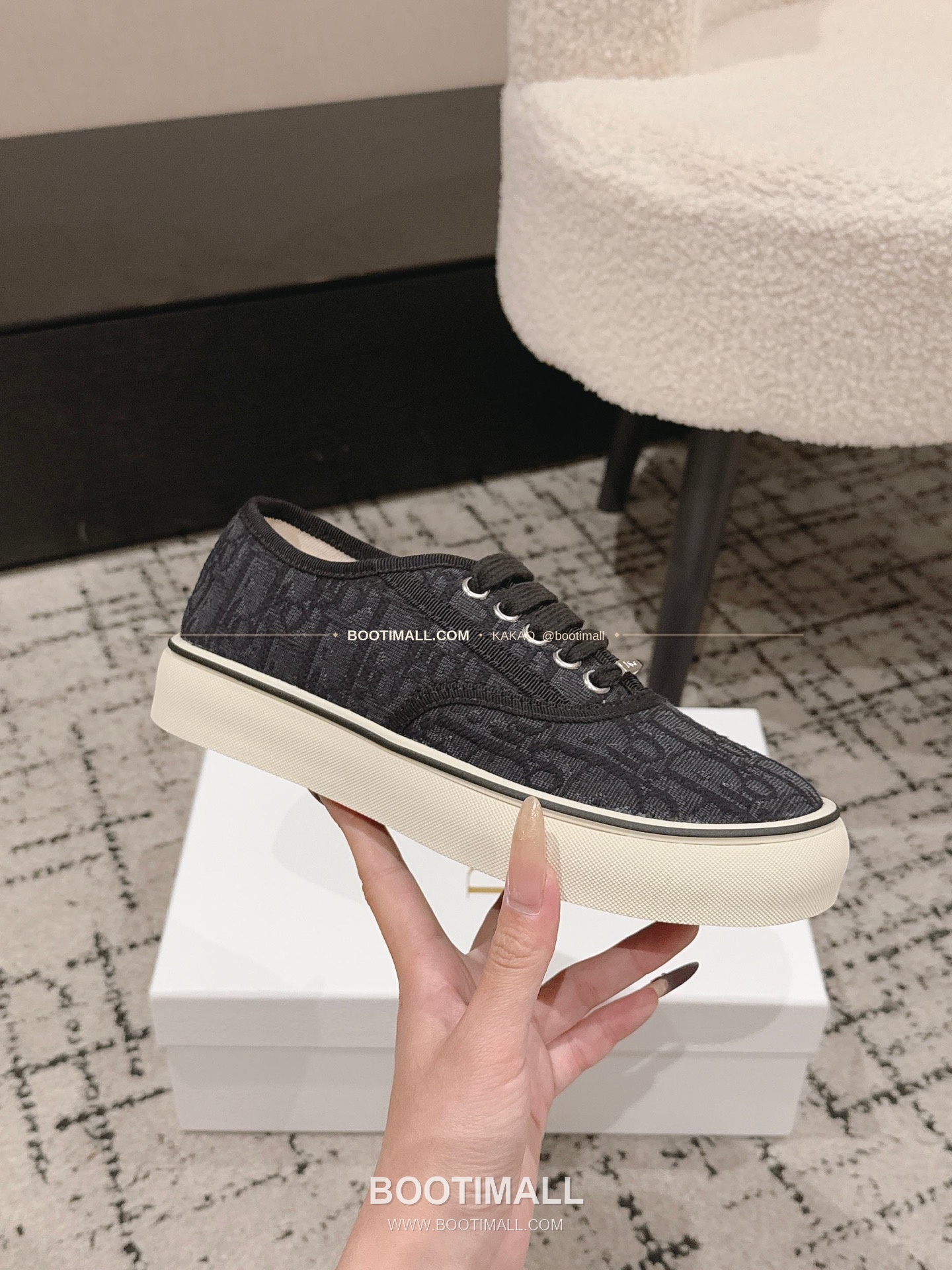 디올 2026SS 코튼 클로버 자수 로우탑 스니커즈 Dior 2026 SS Cotton Clover Embroidered Low-Top Sneakers 5