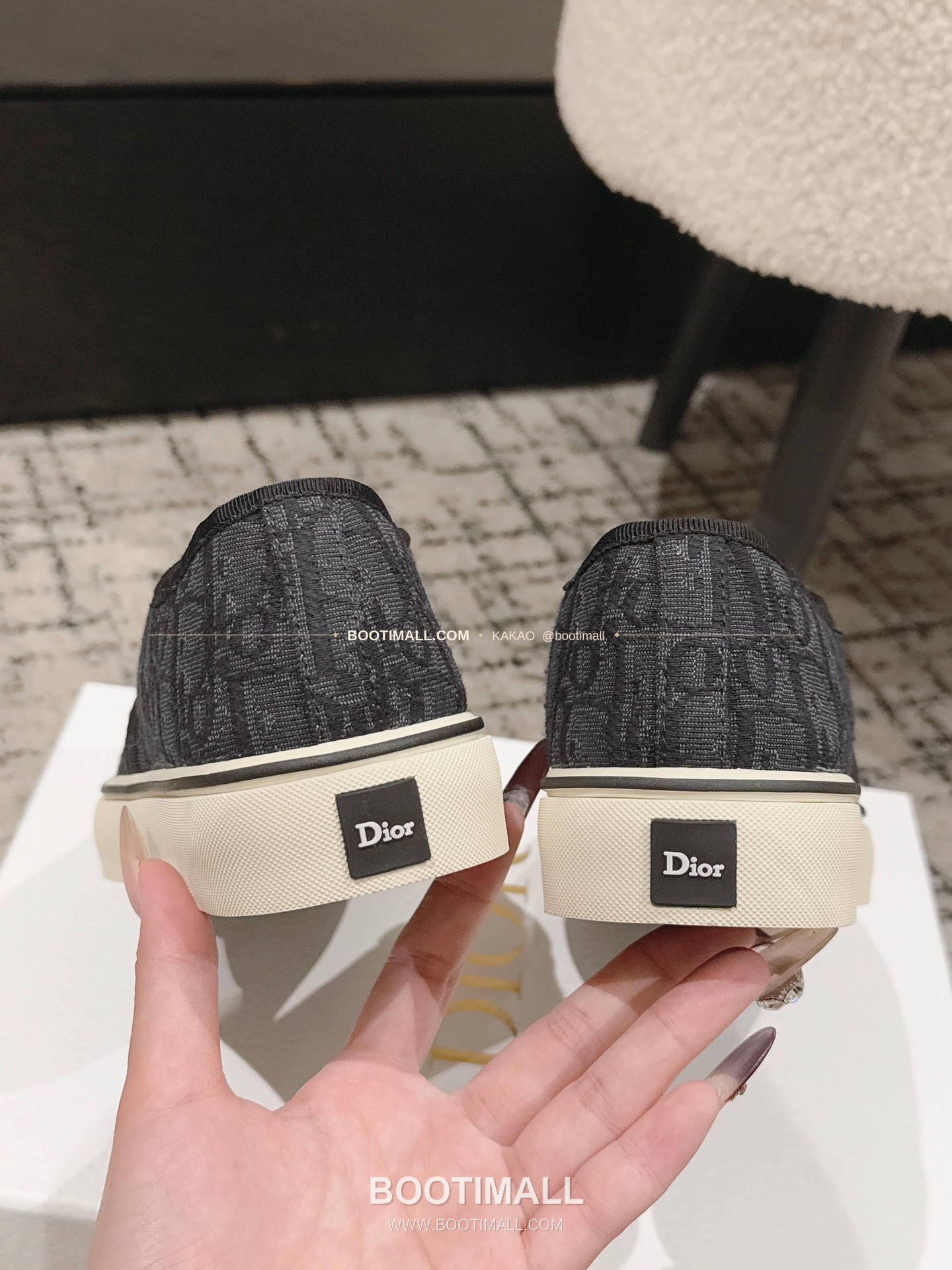 디올 2026SS 코튼 클로버 자수 로우탑 스니커즈 Dior 2026 SS Cotton Clover Embroidered Low-Top Sneakers 8