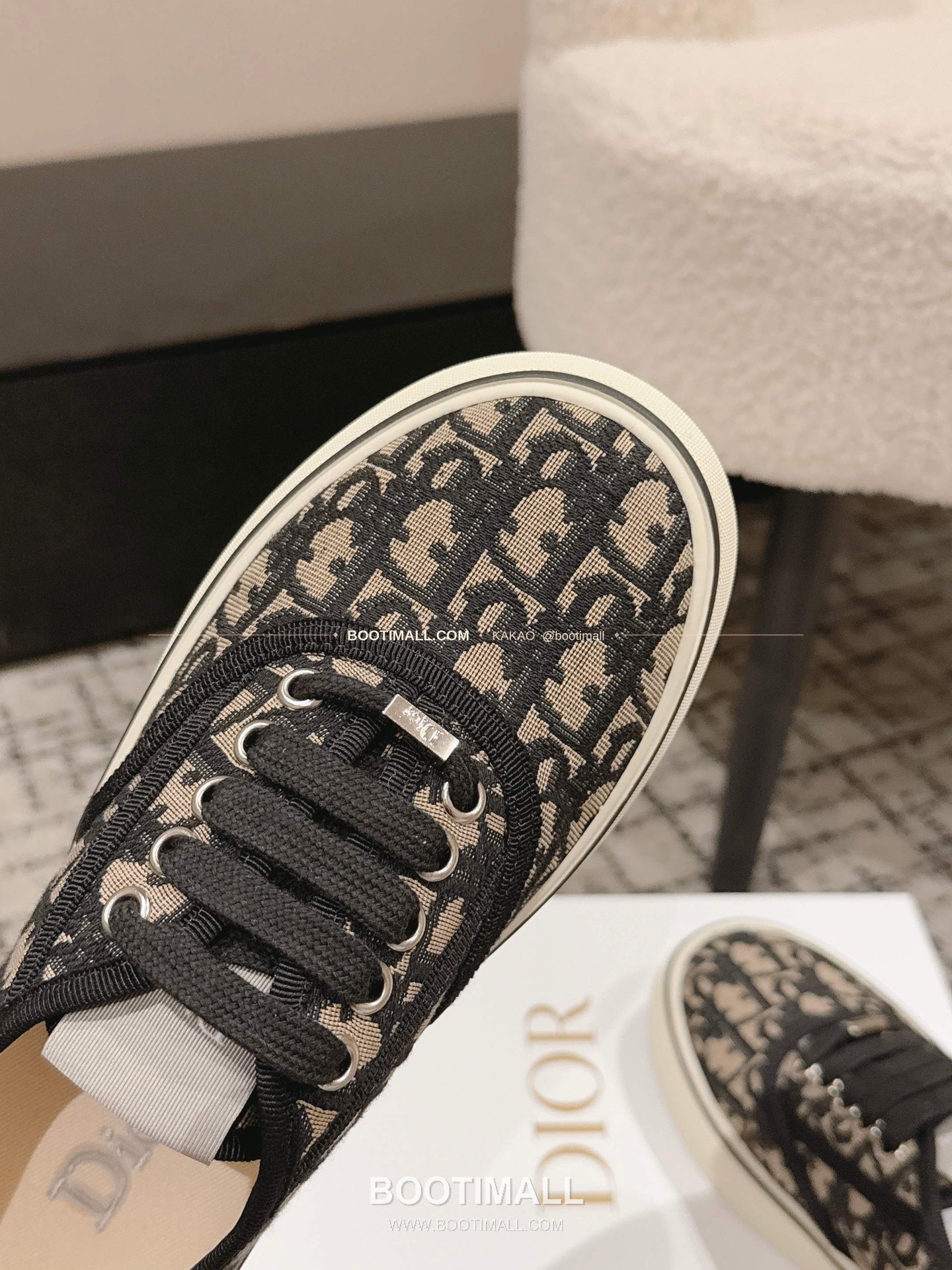 디올 2026SS 코튼 클로버 자수 로우탑 스니커즈 Dior 2026 SS Cotton Clover Embroidered Low-Top Sneakers 8