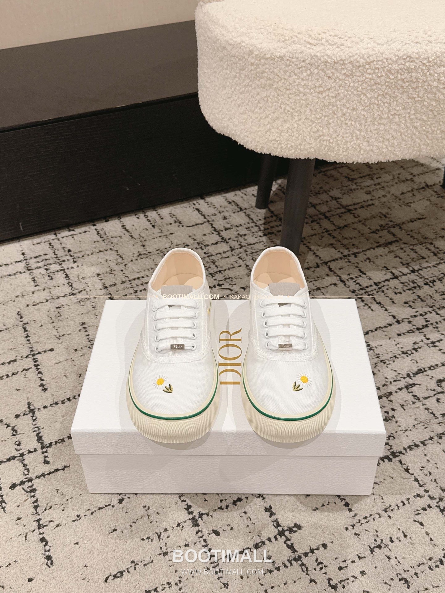 디올 2026SS 코튼 클로버 자수 로우탑 스니커즈 Dior 2026 SS Cotton Clover Embroidered Low-Top Sneakers 1