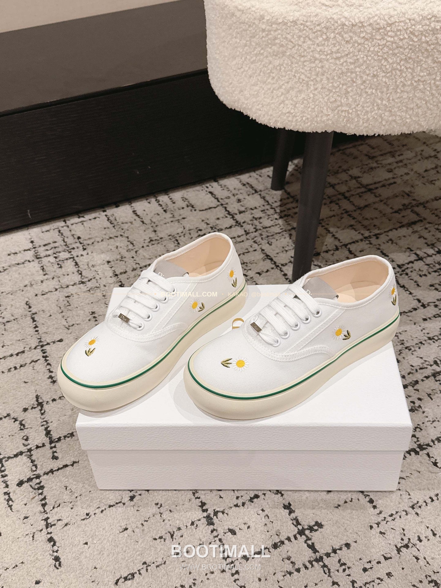 디올 2026SS 코튼 클로버 자수 로우탑 스니커즈 Dior 2026 SS Cotton Clover Embroidered Low-Top Sneakers 2