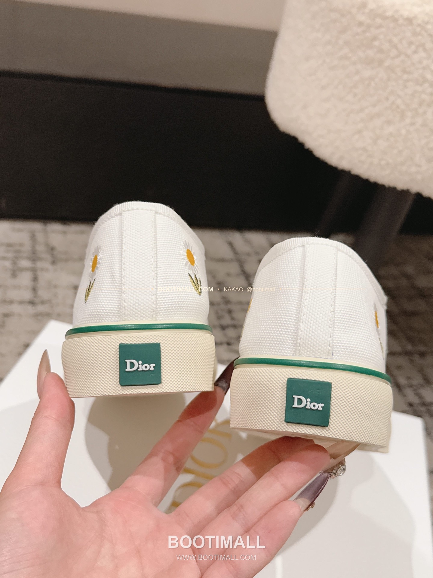 디올 2026SS 코튼 클로버 자수 로우탑 스니커즈 Dior 2026 SS Cotton Clover Embroidered Low-Top Sneakers 8