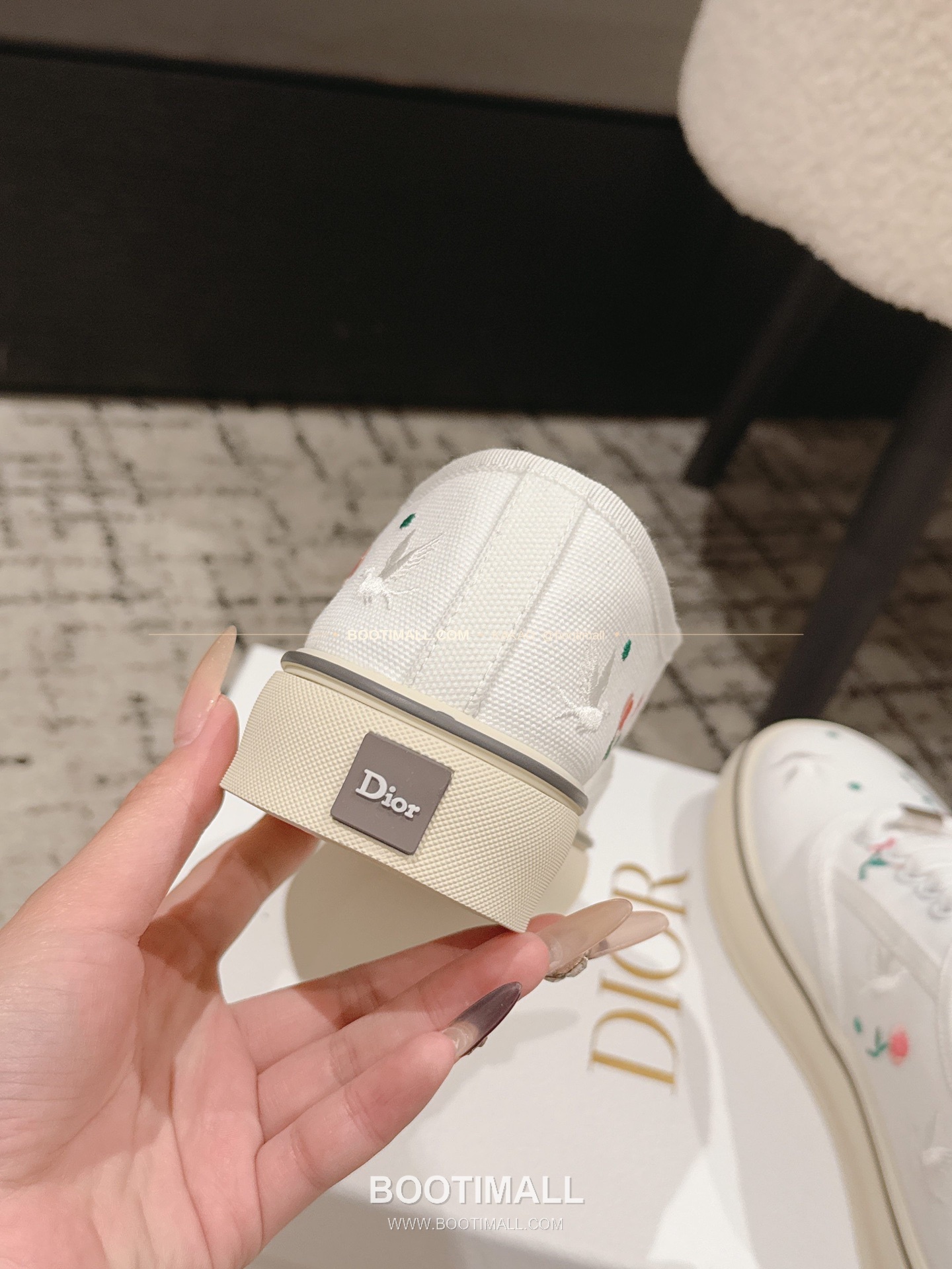 디올 2026SS 코튼 클로버 자수 로우탑 스니커즈 Dior 2026 SS Cotton Clover Embroidered Low-Top Sneakers 6