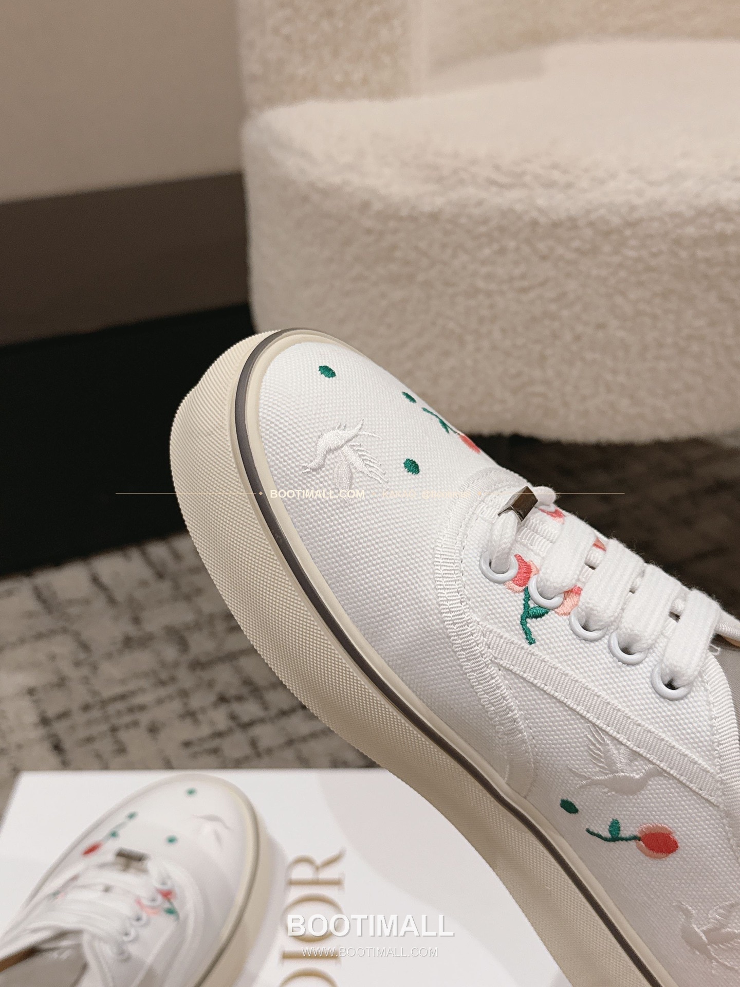 디올 2026SS 코튼 클로버 자수 로우탑 스니커즈 Dior 2026 SS Cotton Clover Embroidered Low-Top Sneakers 7