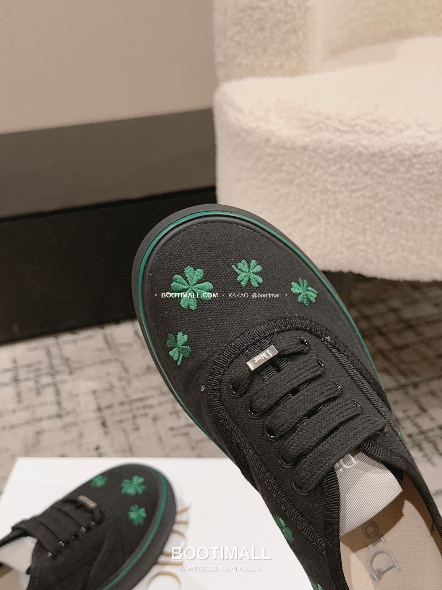 디올 2026SS 코튼 클로버 자수 로우탑 스니커즈 Dior 2026 SS Cotton Clover Embroidered Low-Top Sneakers 7