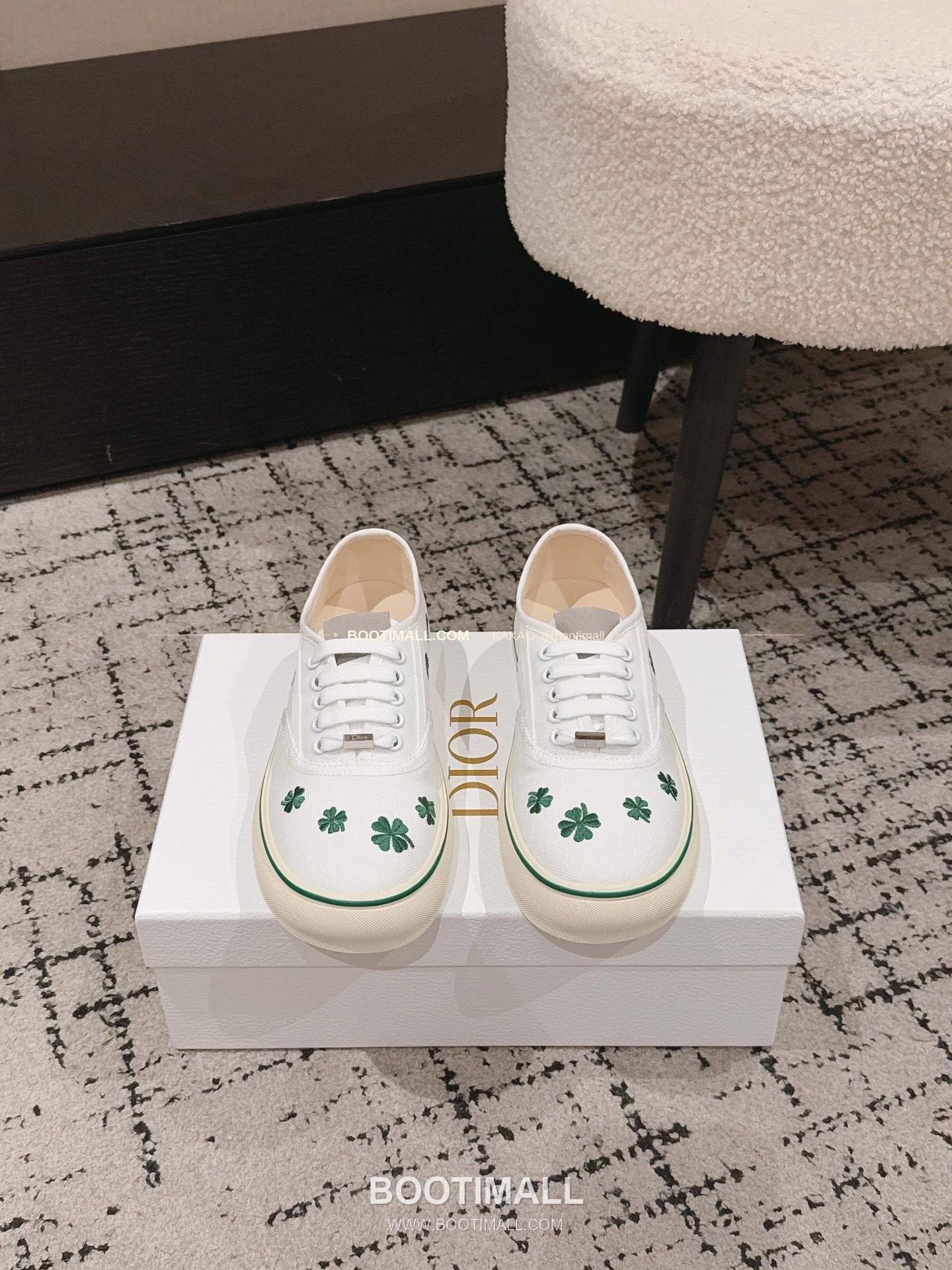 디올 2026SS 코튼 클로버 자수 로우탑 스니커즈 Dior 2026 SS Cotton Clover Embroidered Low-Top Sneakers 1