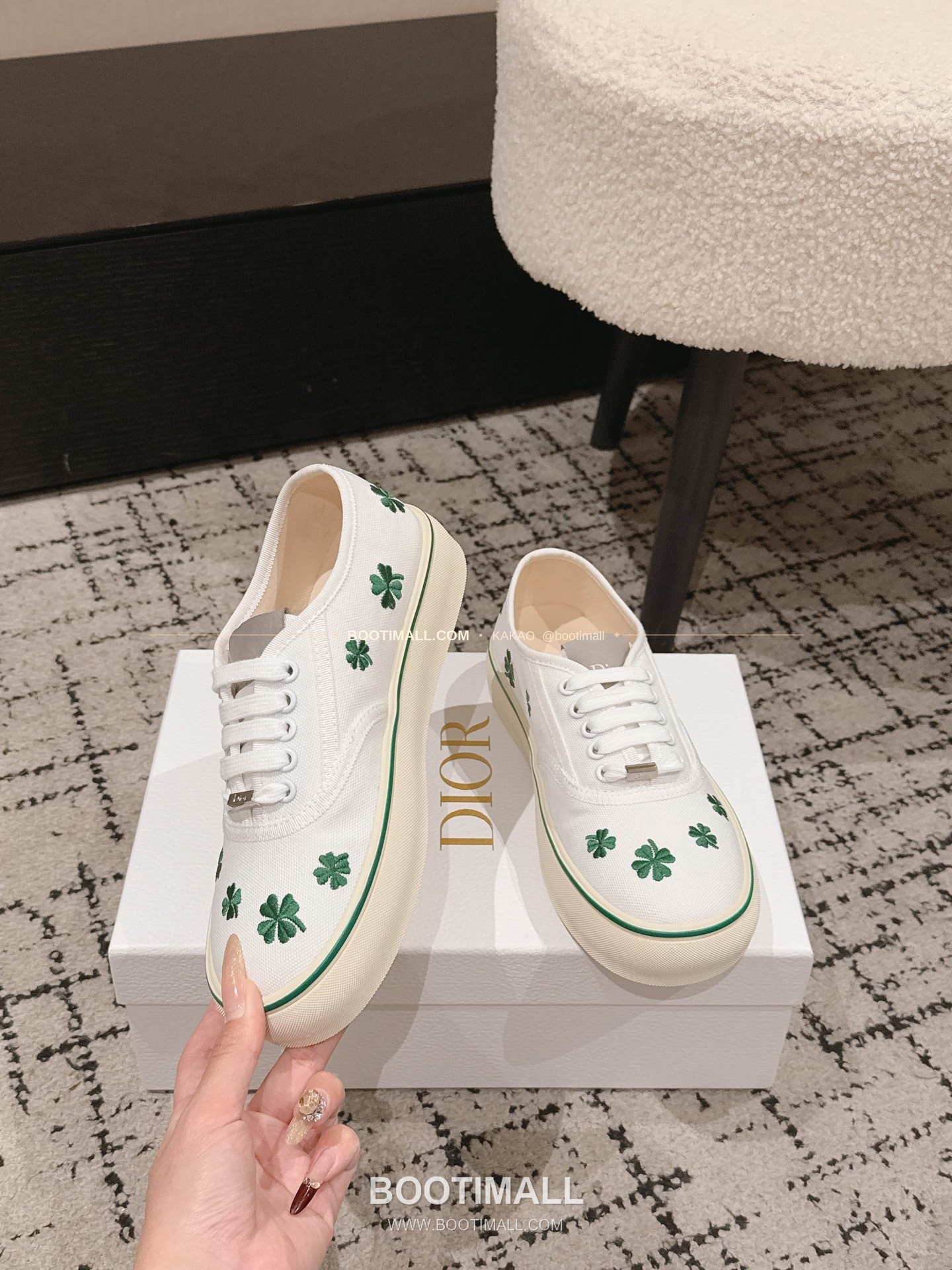 디올 2026SS 코튼 클로버 자수 로우탑 스니커즈 Dior 2026 SS Cotton Clover Embroidered Low-Top Sneakers 3