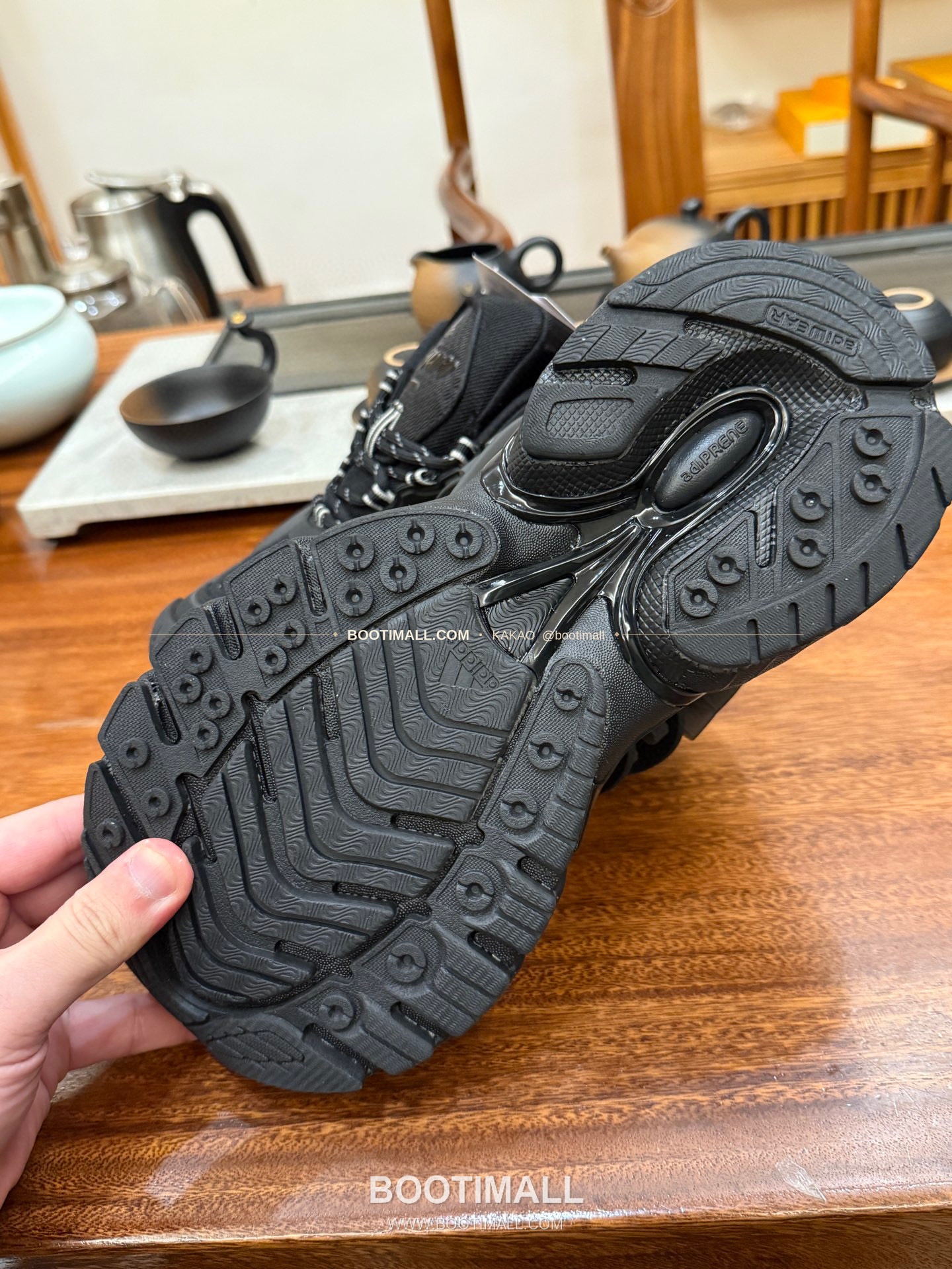 아디다스 2026SS 메쉬 젤리피쉬 로우탑 러닝 스니커즈 Adidas 2026 SS Mesh Jellyfish Low-Top Running Sneakers 9